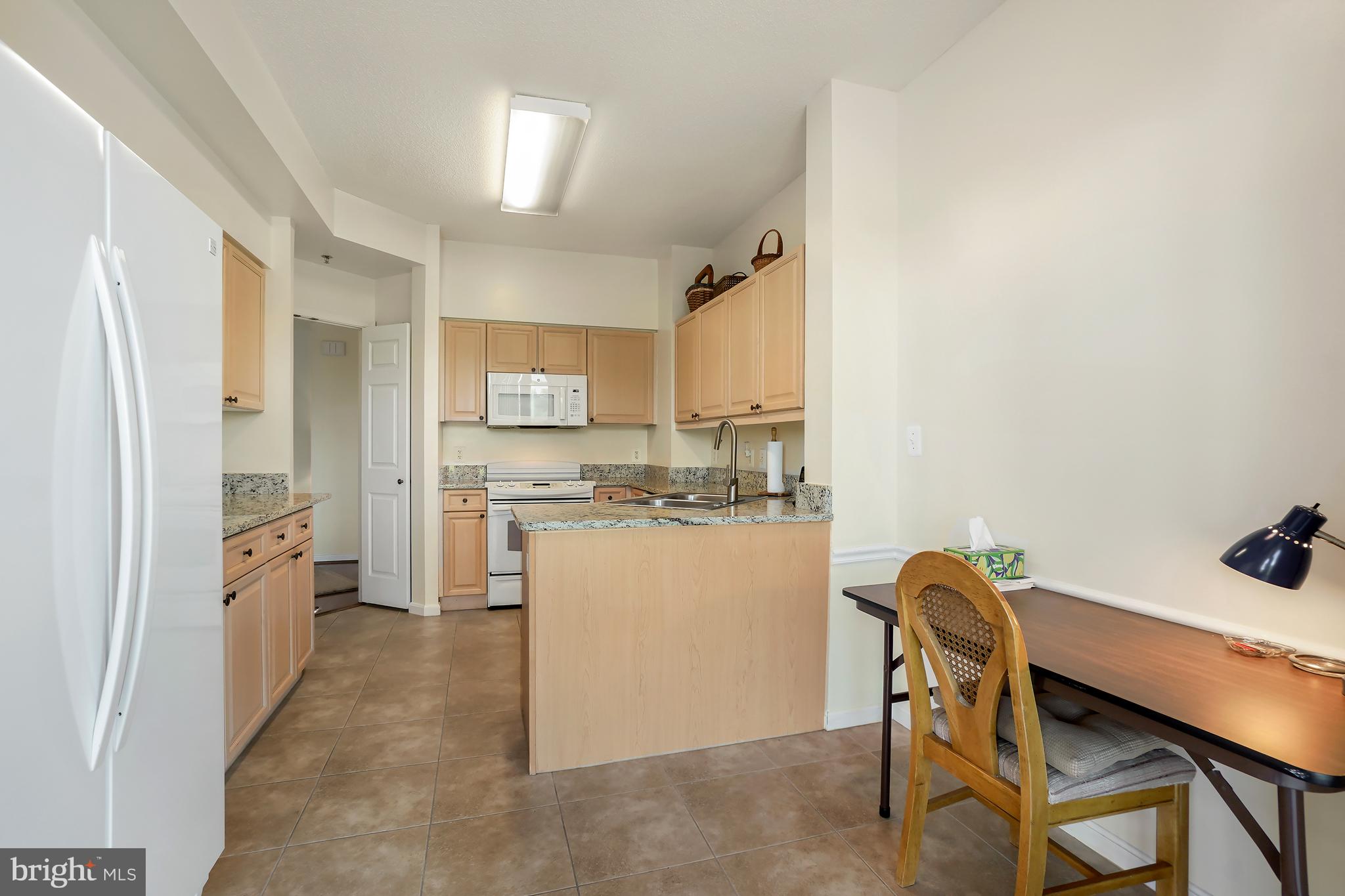LEISURE WORLD - Residential