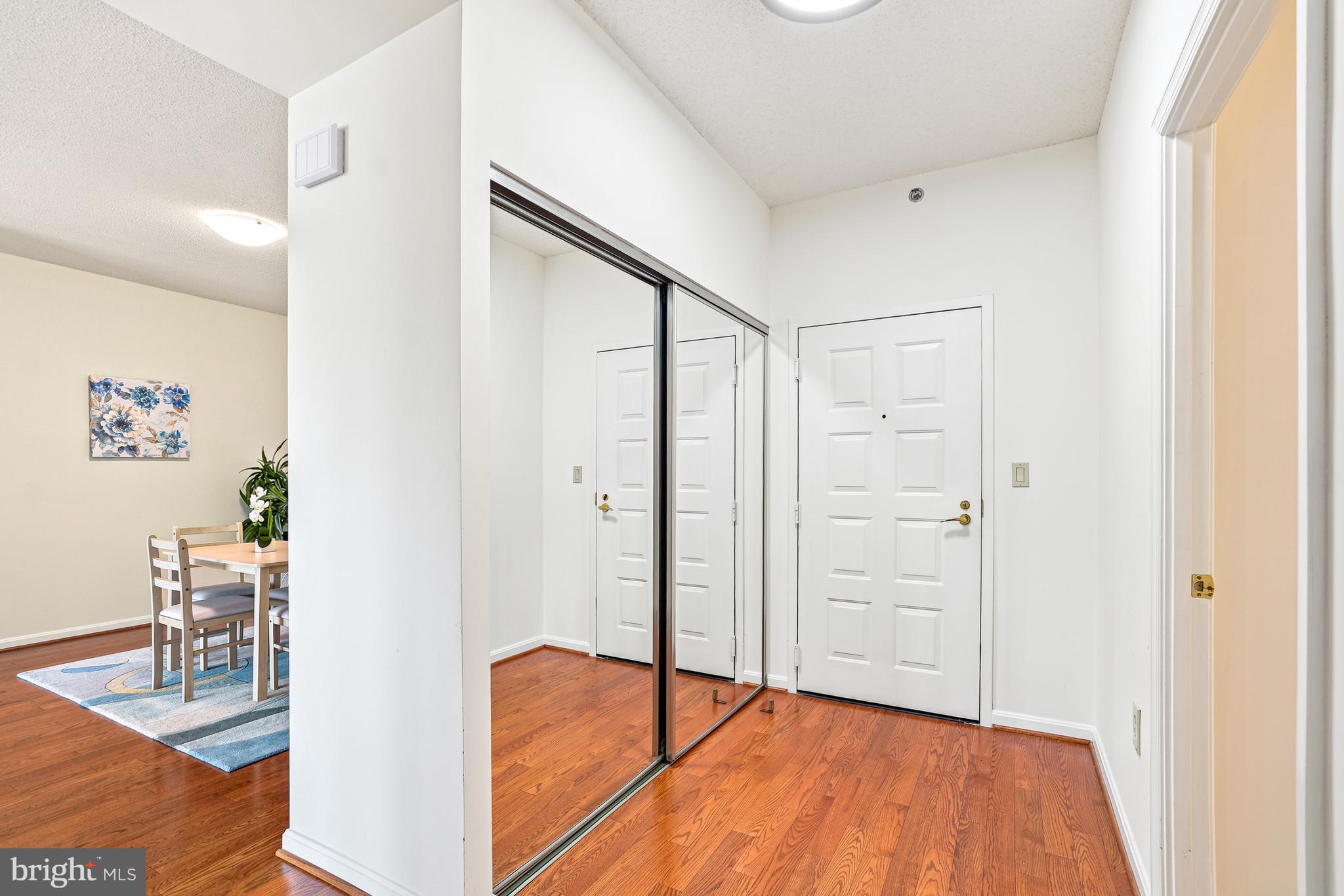 LEISURE WORLD - Residential