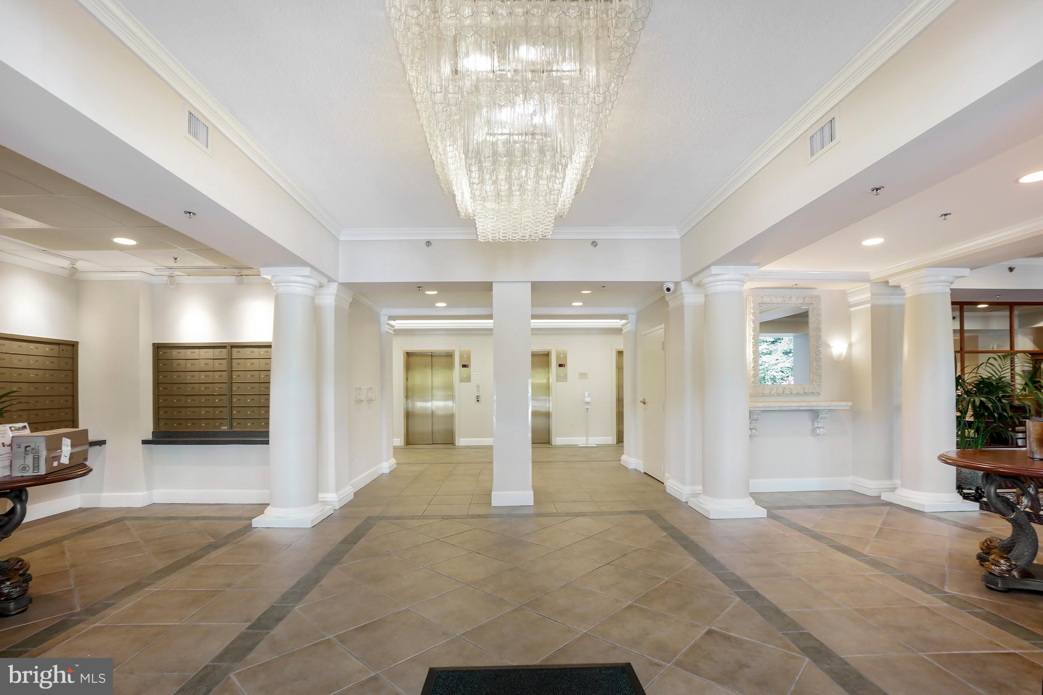 LEISURE WORLD - Residential