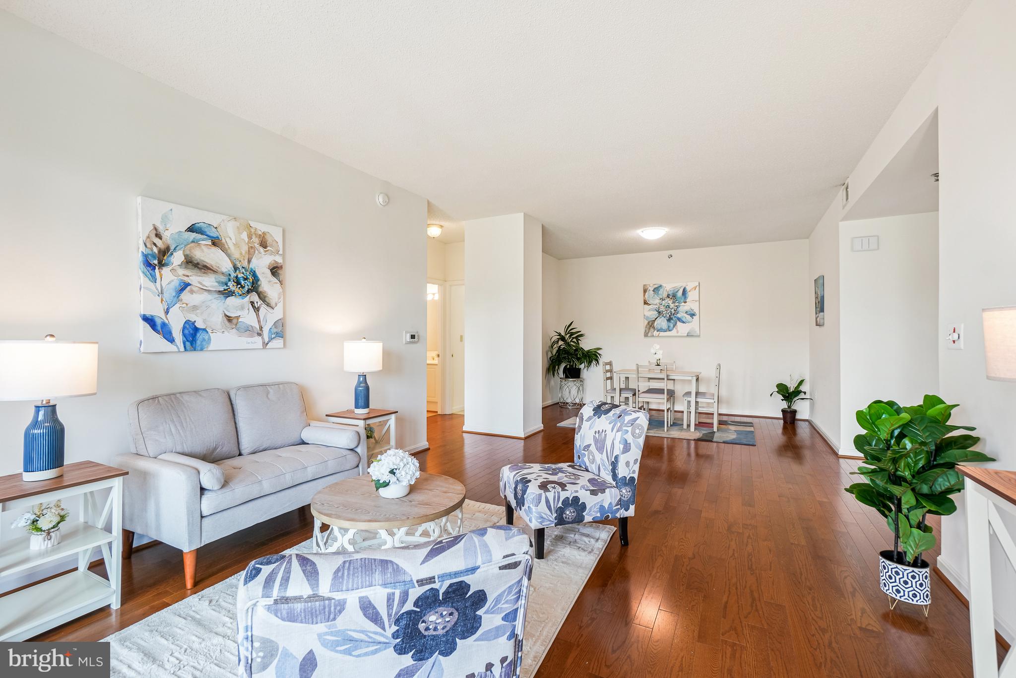 LEISURE WORLD - Residential