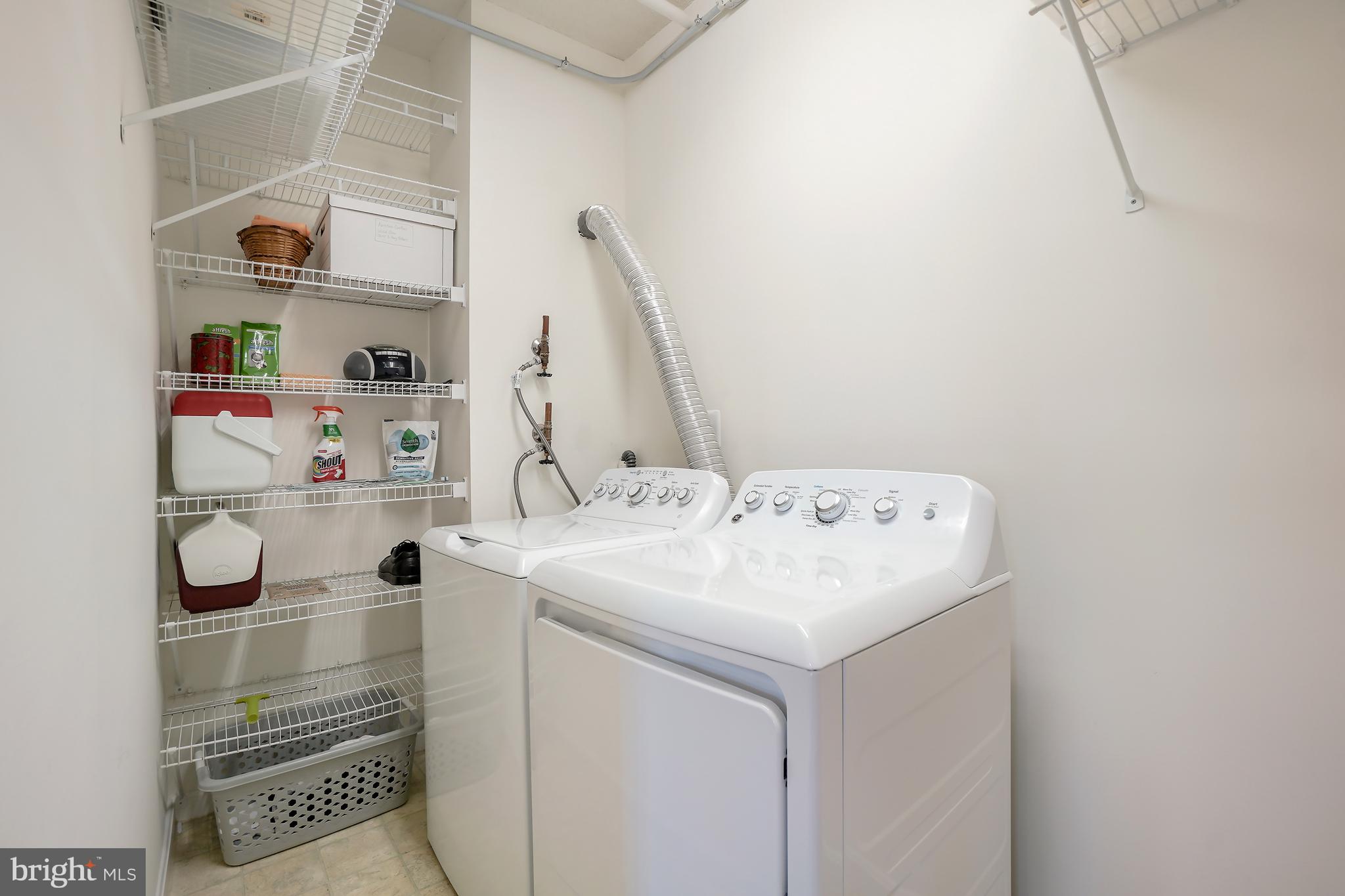 LEISURE WORLD - Residential