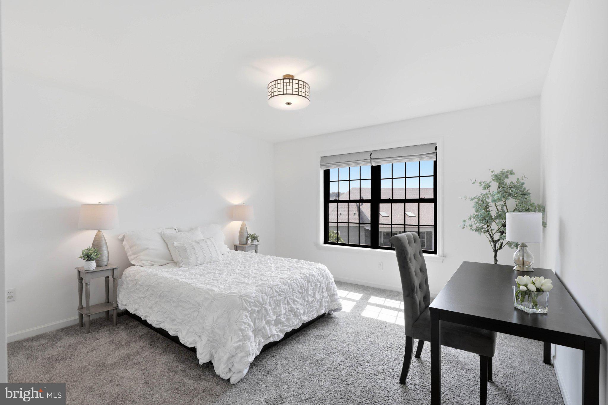 SUNSET RIDGE - Residential