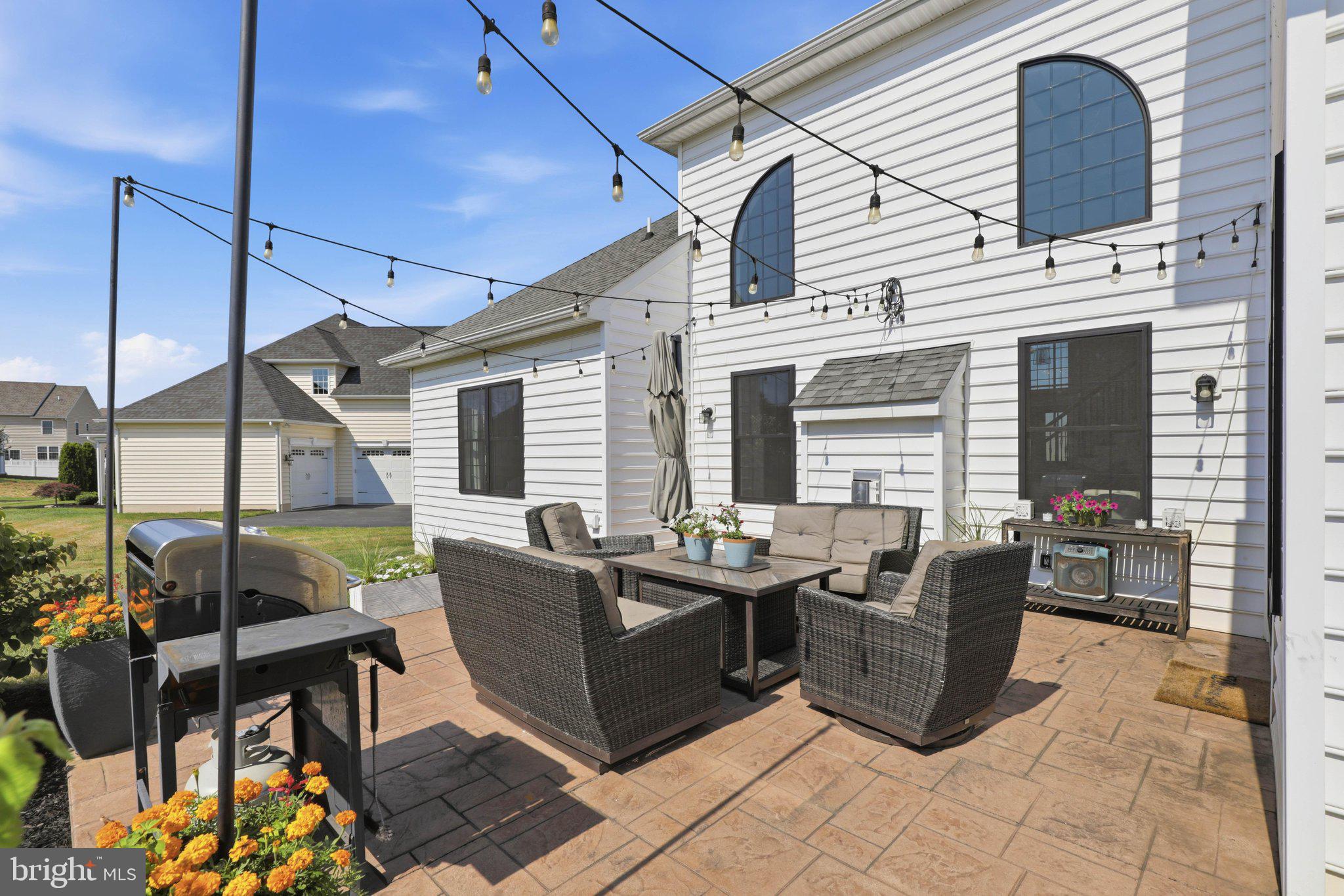 SUNSET RIDGE - Residential