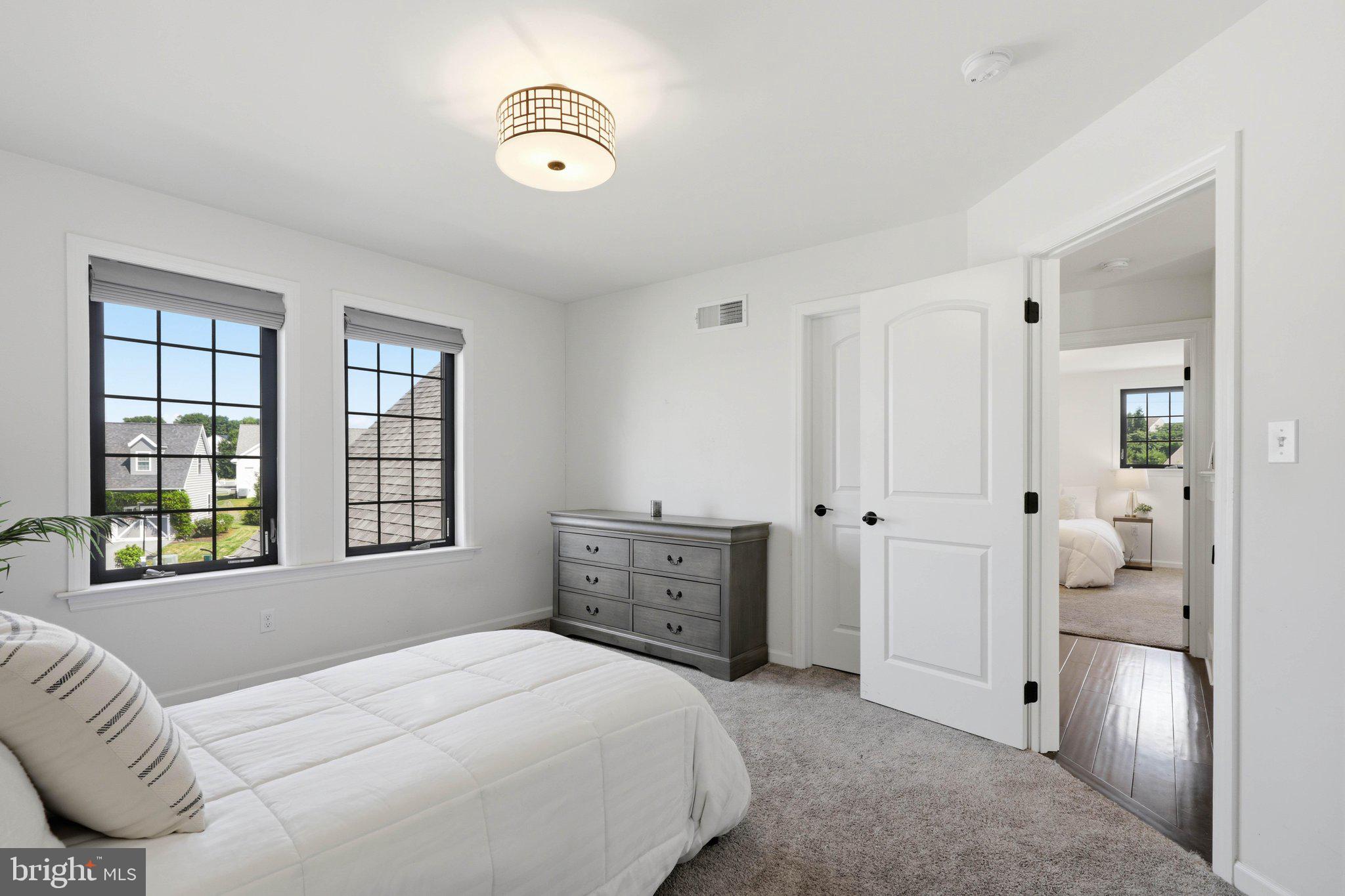 SUNSET RIDGE - Residential