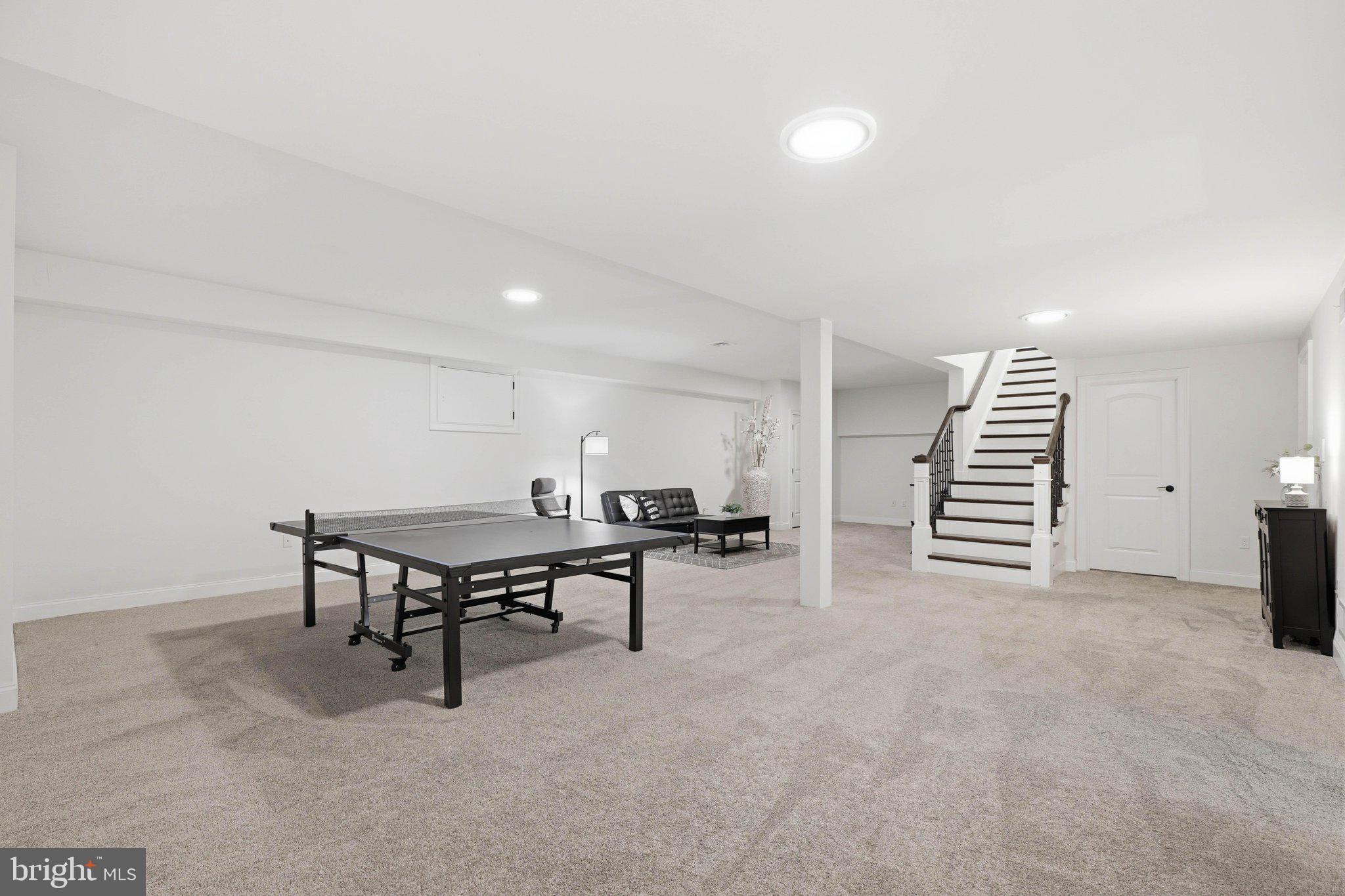 SUNSET RIDGE - Residential