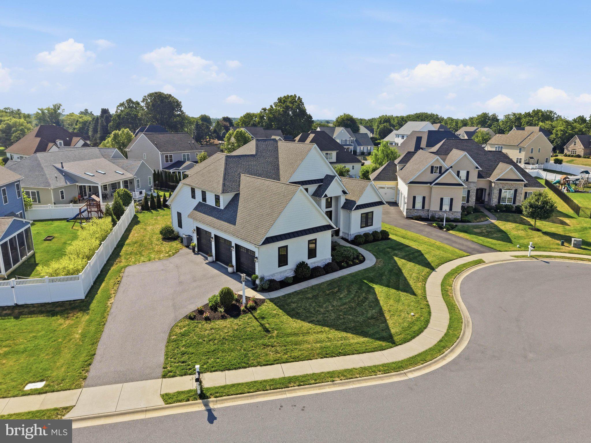 SUNSET RIDGE - Residential