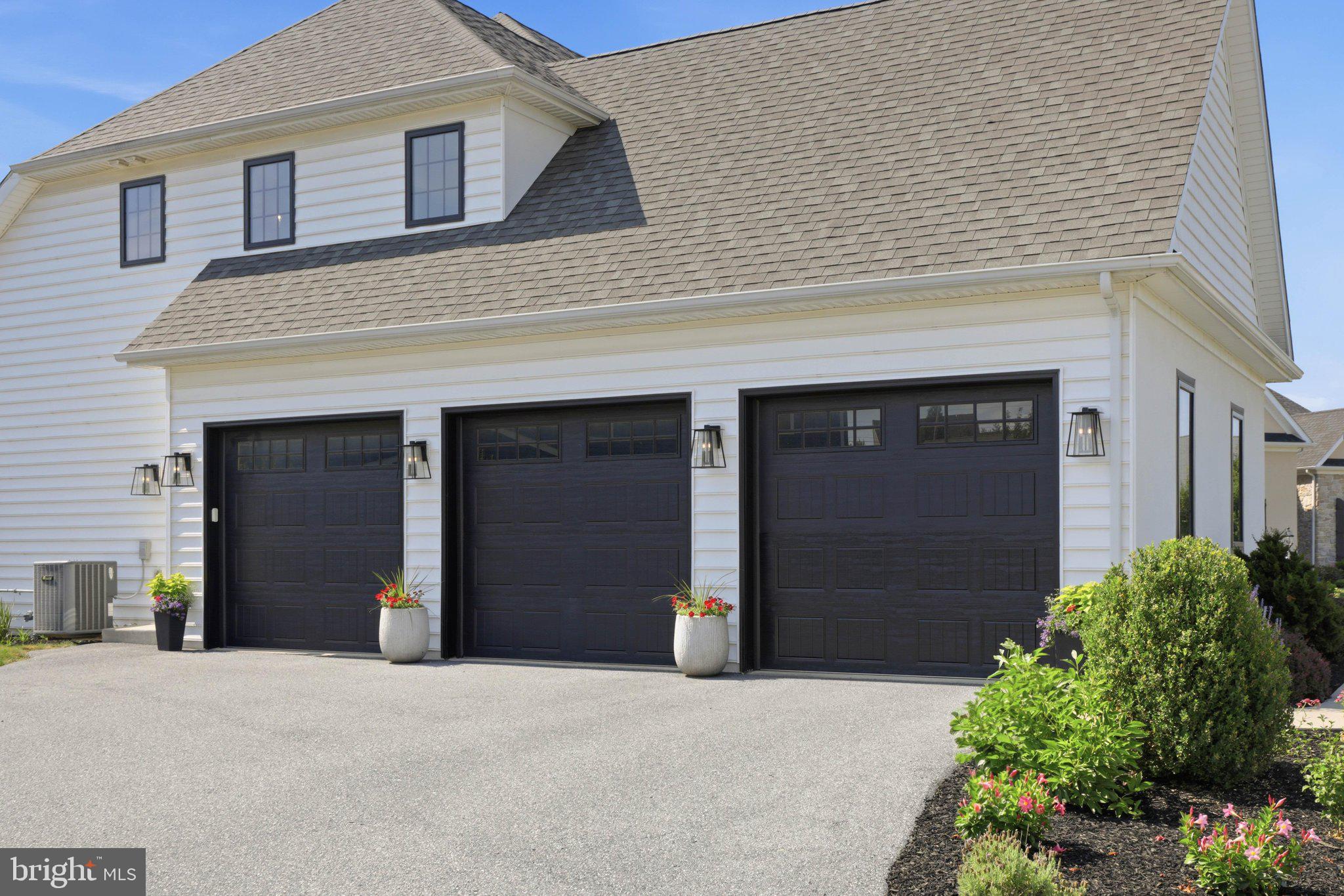 SUNSET RIDGE - Residential