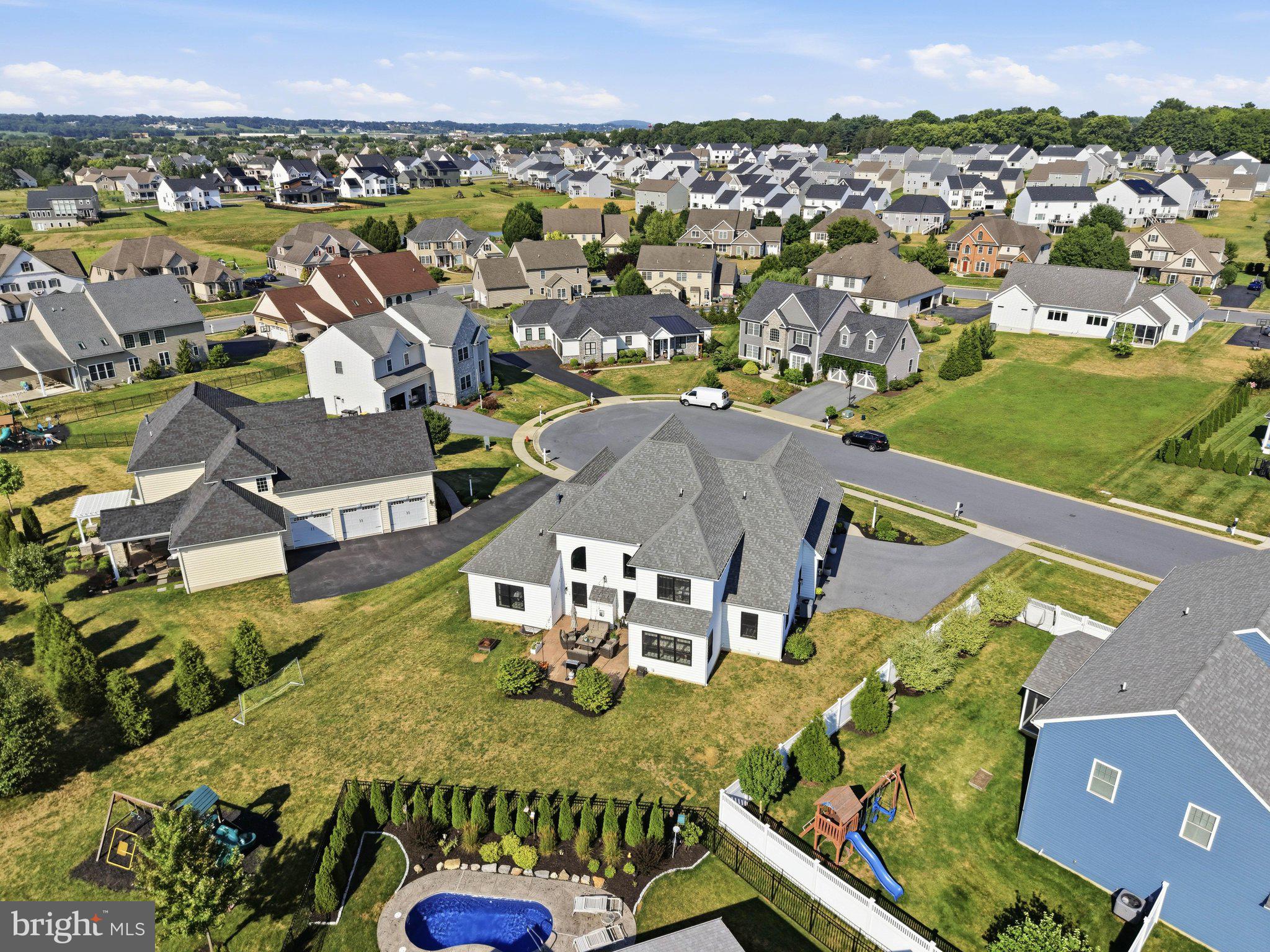 SUNSET RIDGE - Residential