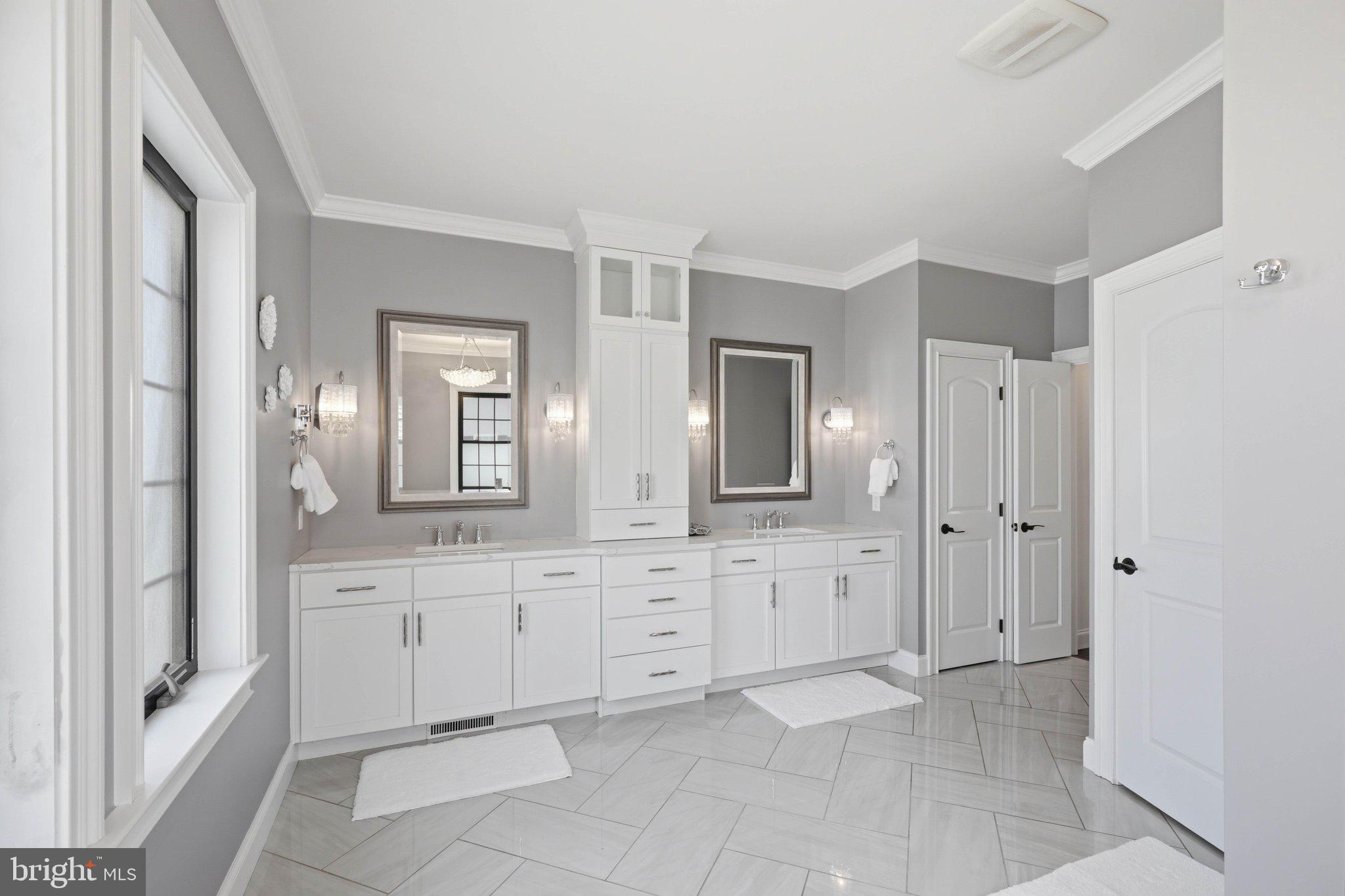SUNSET RIDGE - Residential