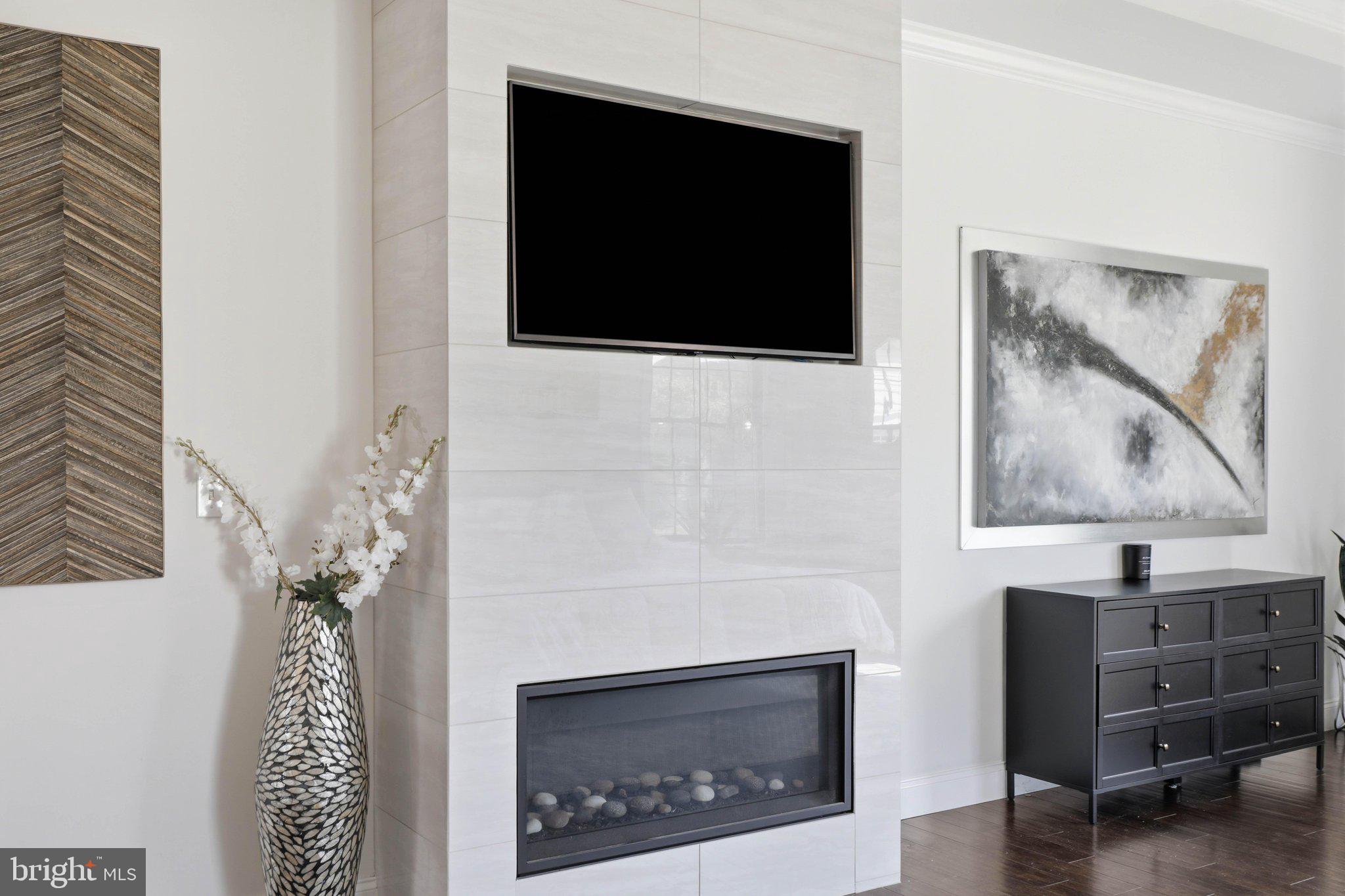SUNSET RIDGE - Residential