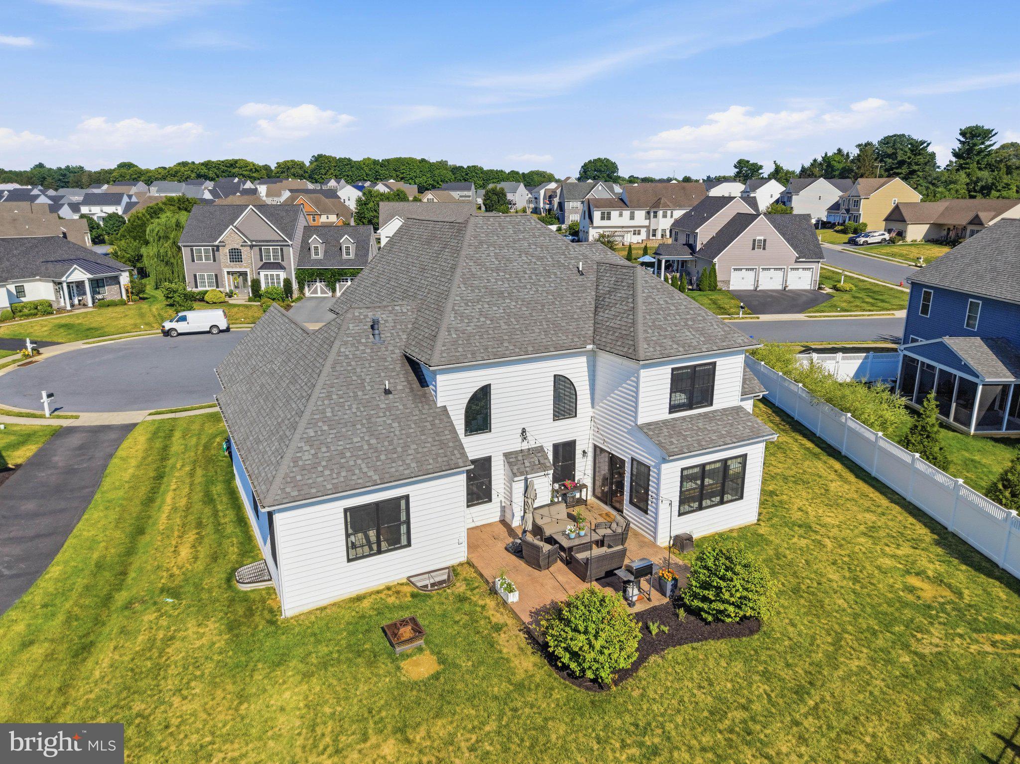SUNSET RIDGE - Residential