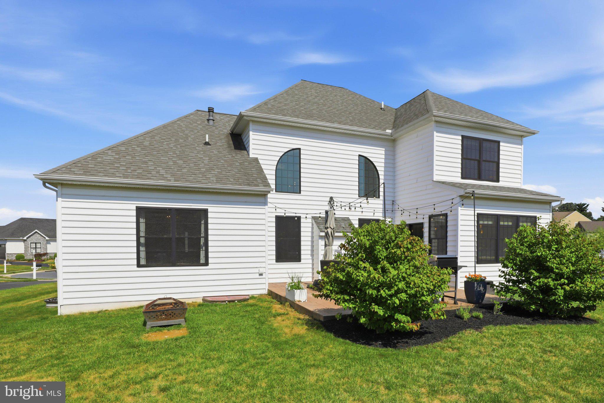 SUNSET RIDGE - Residential