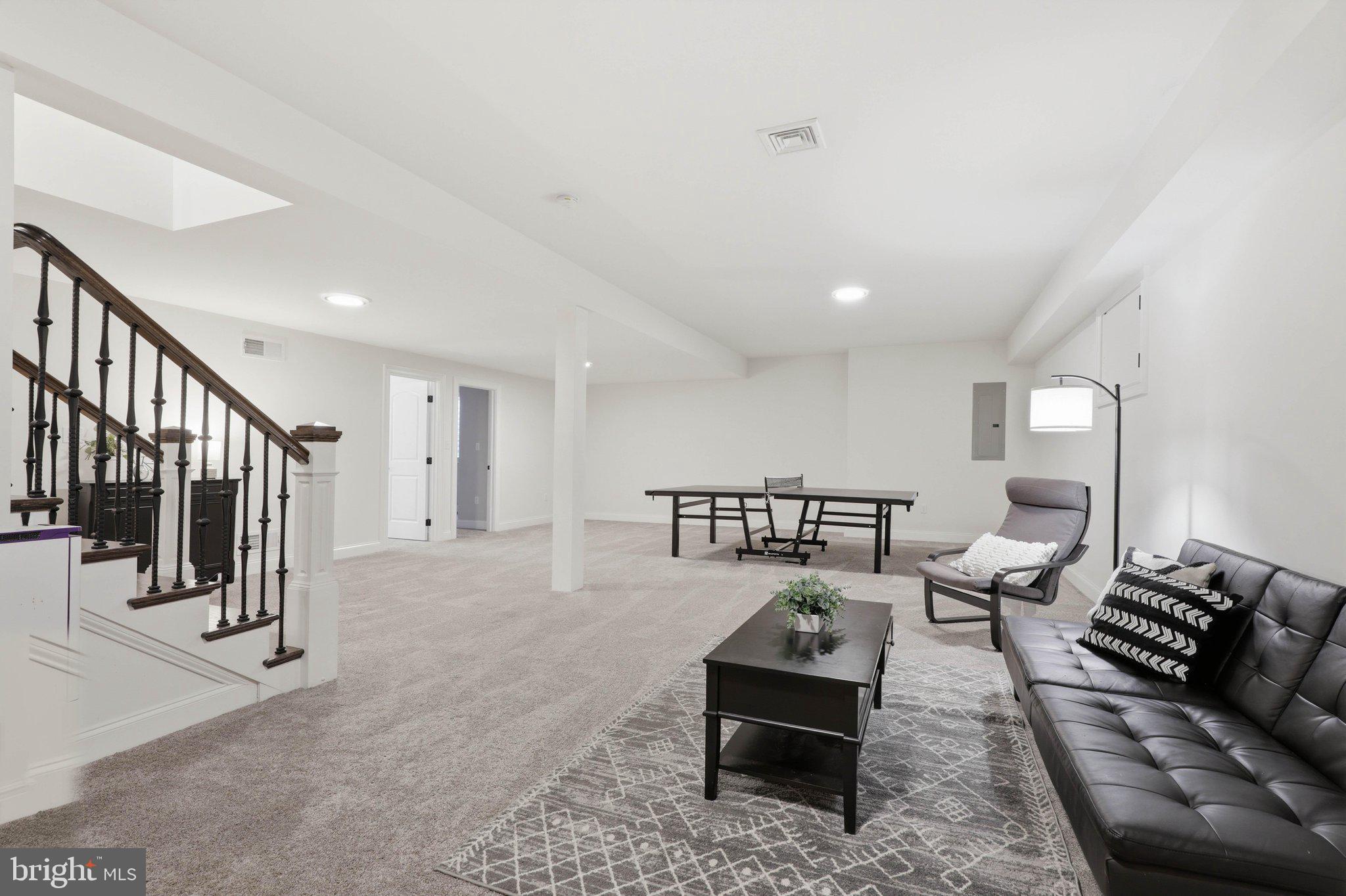 SUNSET RIDGE - Residential