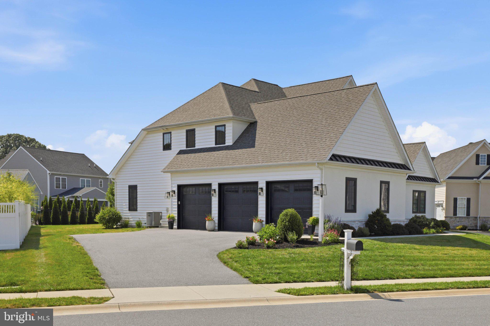 SUNSET RIDGE - Residential
