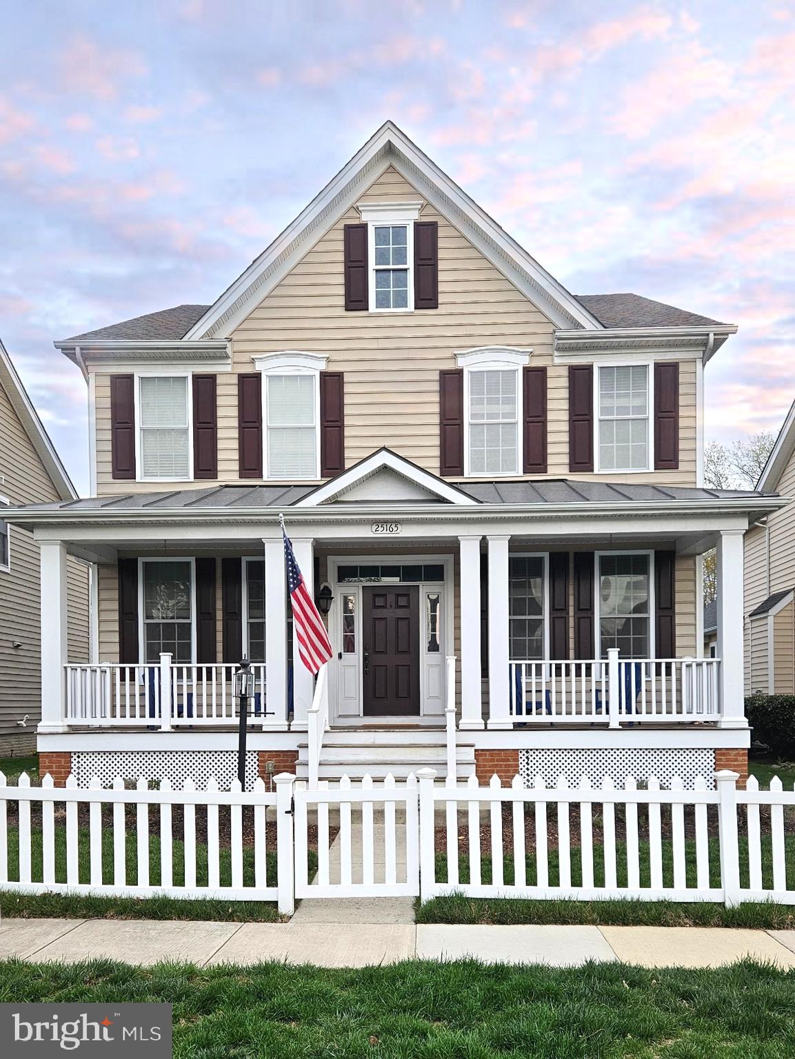 Enter this stunning home from the inviting front porch and see all the beautiful upgrades throughout. Wide plank hardwood floors on main level are accentuated by the recessed lighting. Entertain with ease in the gourmet kitchen featuring stainless steel appliances and granite countertops. Open concept family room leads to a lovely, light-filled sunroom. Relax in the primary suite retreat and spa bath with upgraded tile and fixtures.  All bedrooms are carpeted. Take the party to the lower level and enjoy movies on the big screen (projector & screen convey). 5th bedroom and full bath make for excellent guest quarters.  Quick jaunt to neighborhood schools, community pool, and the brand new Dulles South Rec Center. Close to shops and restaurants and all the South Riding community amenities.