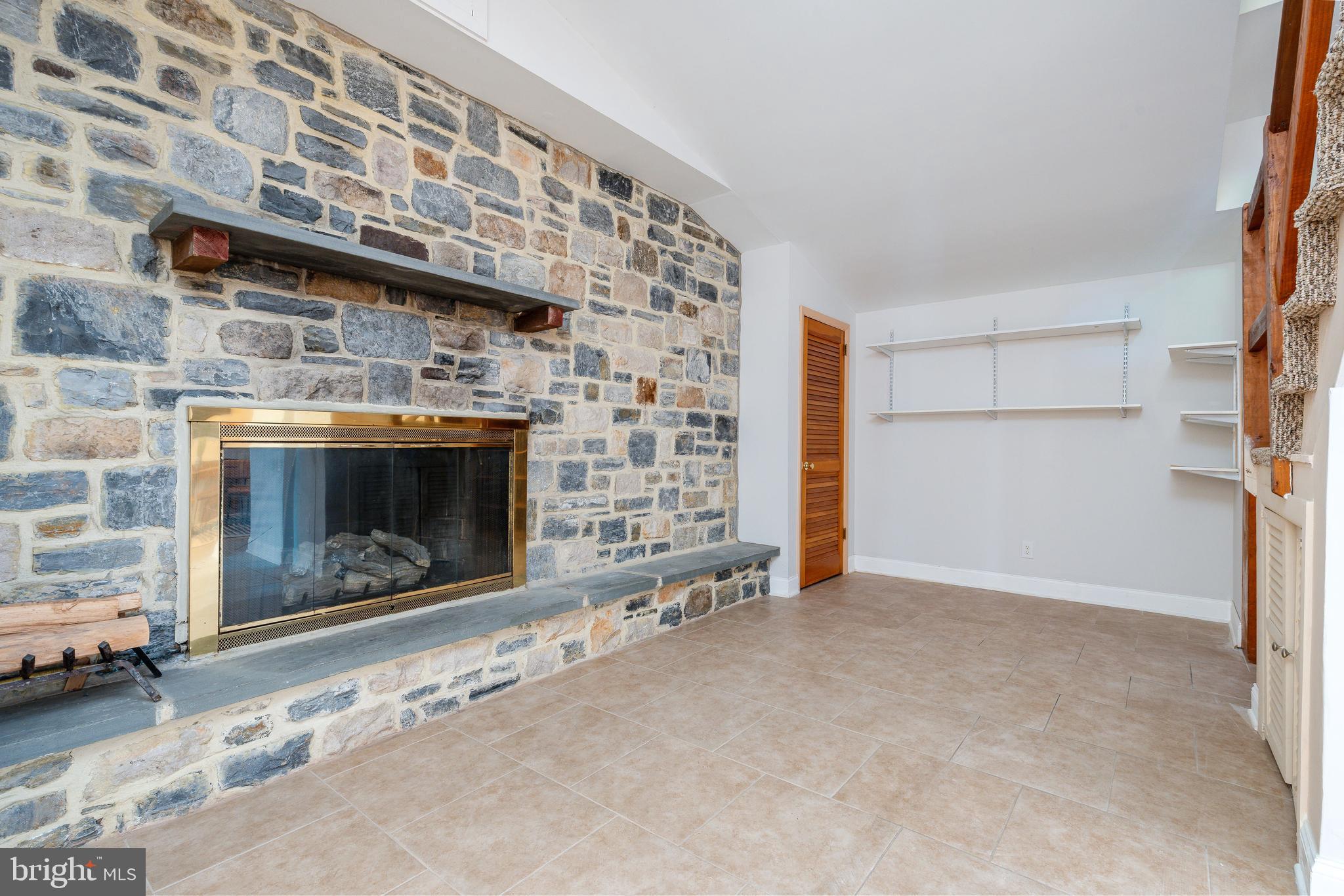 BELMONT HILLS - Residential