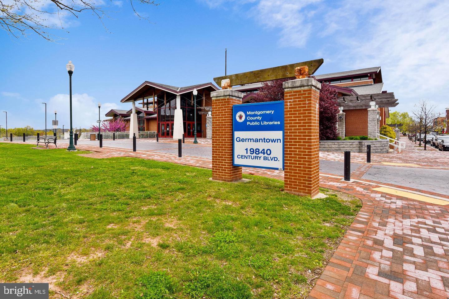 CHURCHILL TOWN SECTOR - Residential Lease