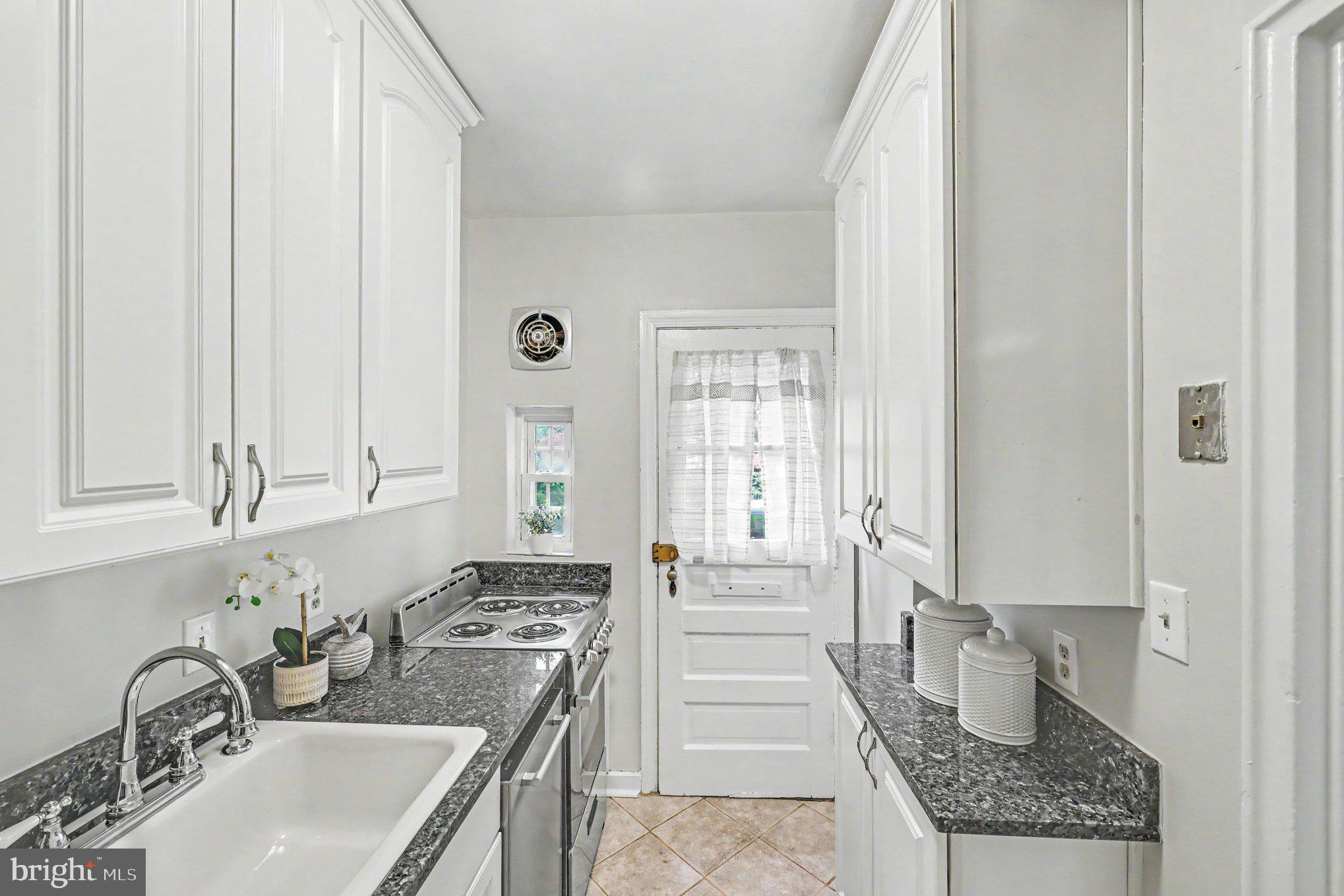 AUBURN VILLAGE - Residential