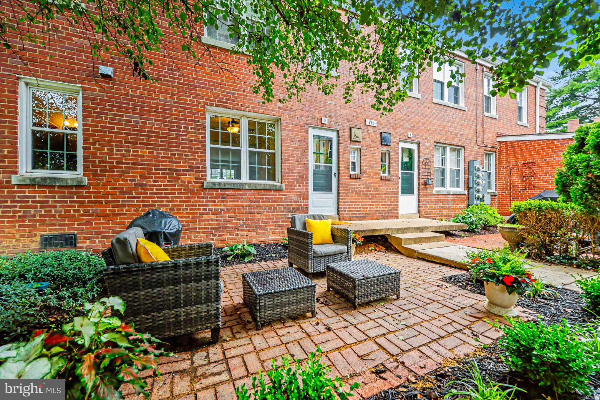 AUBURN VILLAGE - Residential