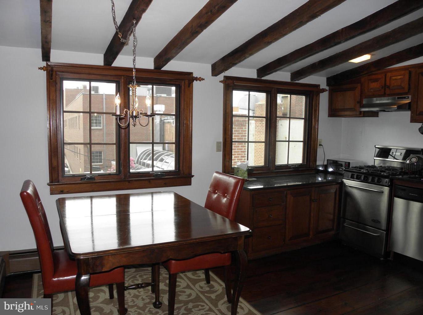 OLD TOWN ALEXANDRIA - Residential Lease