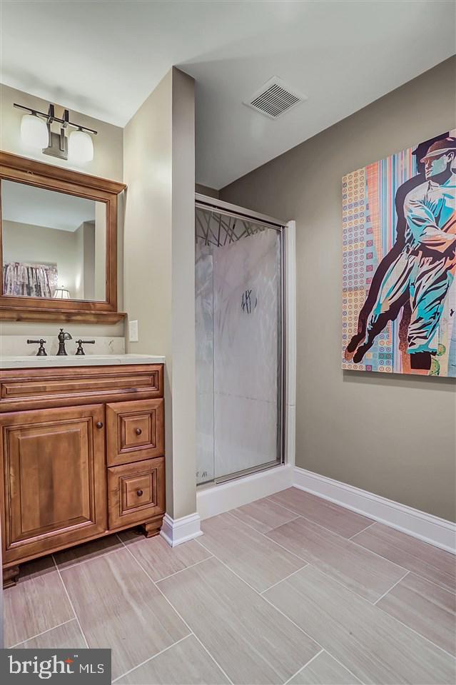 COLONIAL MEADOWS - Residential