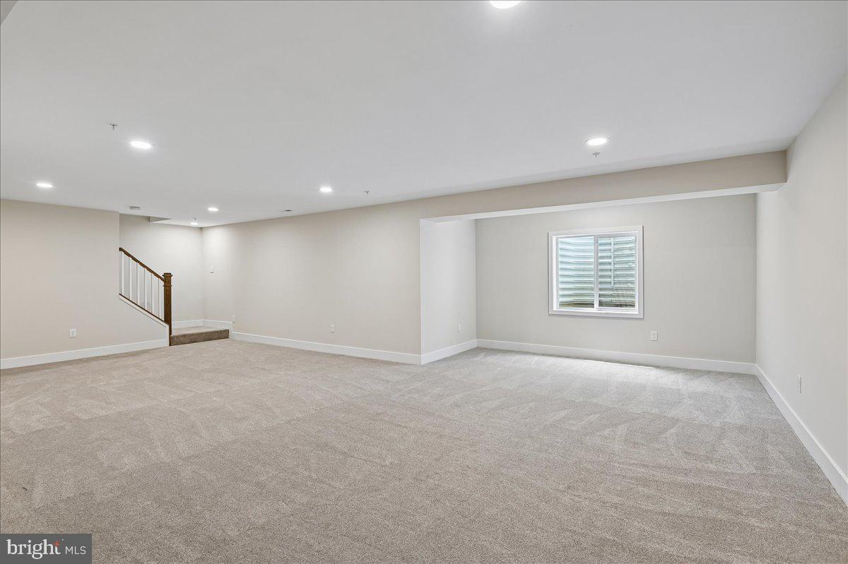 NORTH LAUREL PARK - Residential