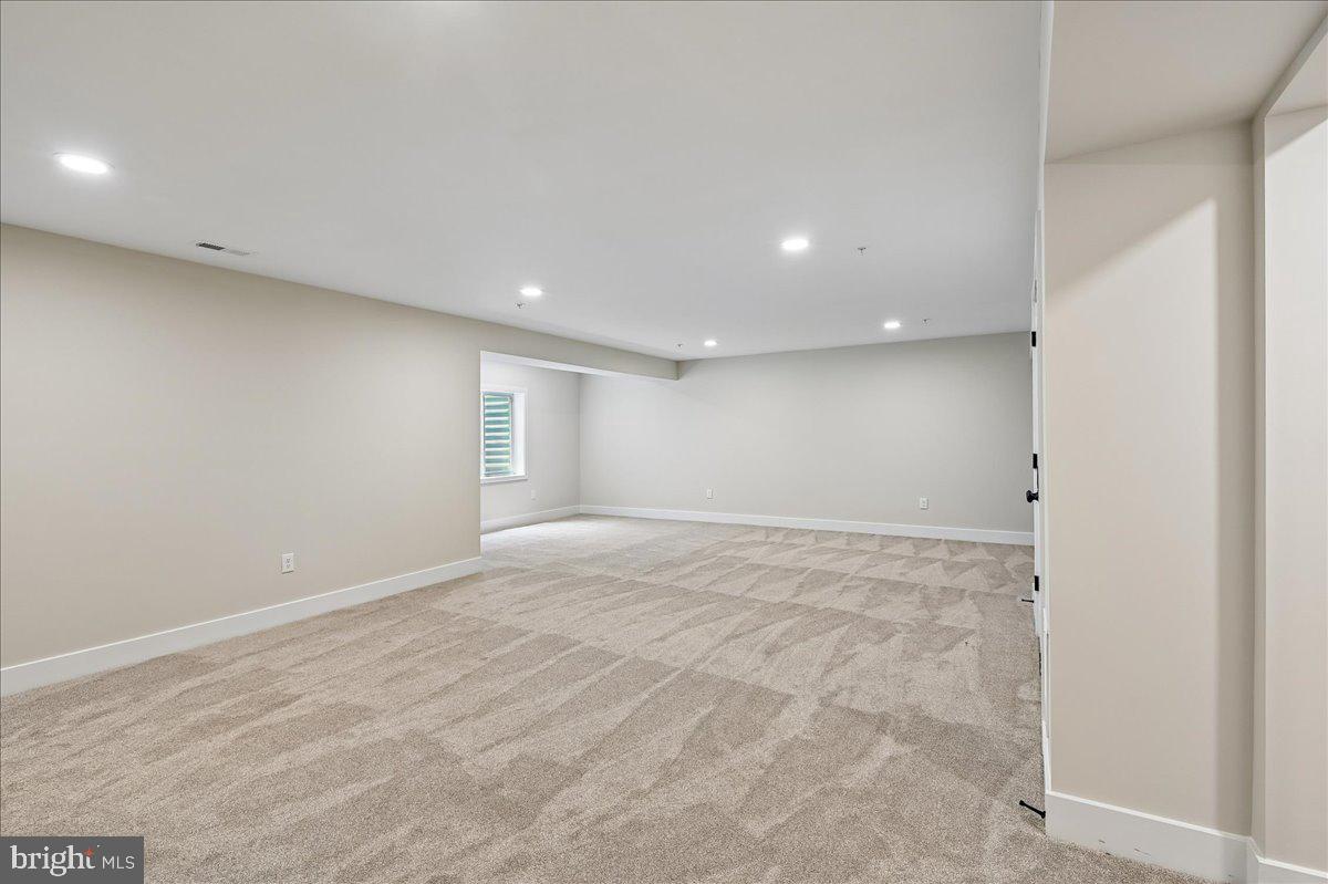 NORTH LAUREL PARK - Residential