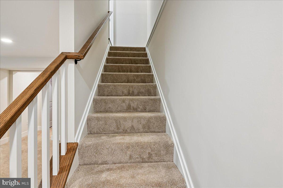 NORTH LAUREL PARK - Residential