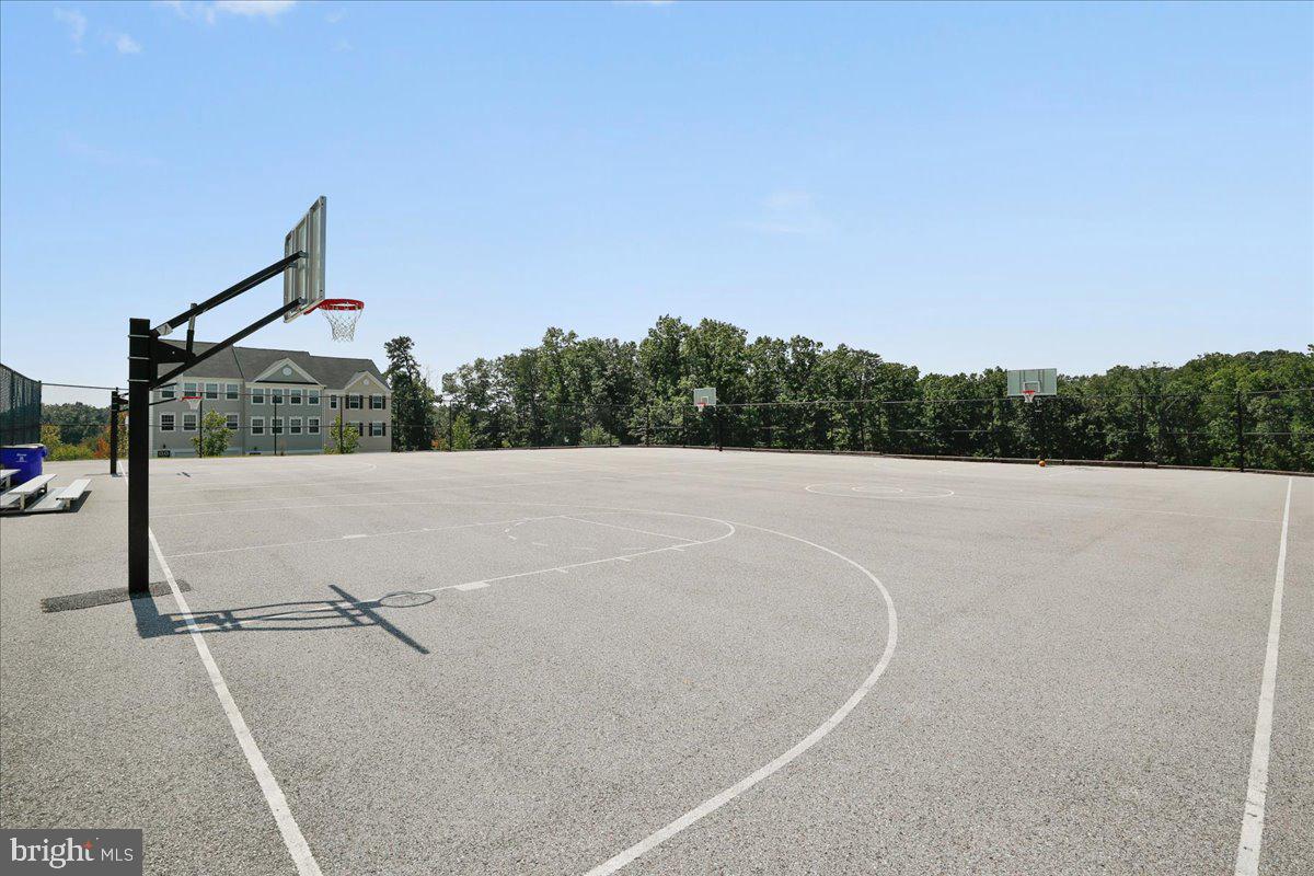 NORTH LAUREL PARK - Residential