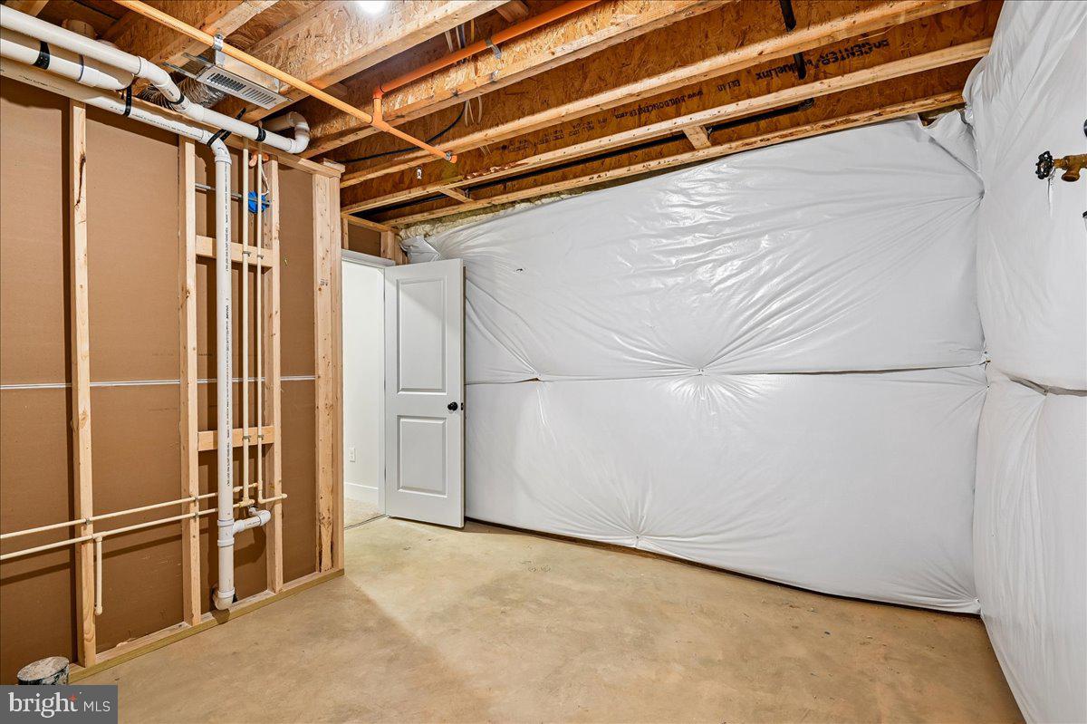 NORTH LAUREL PARK - Residential