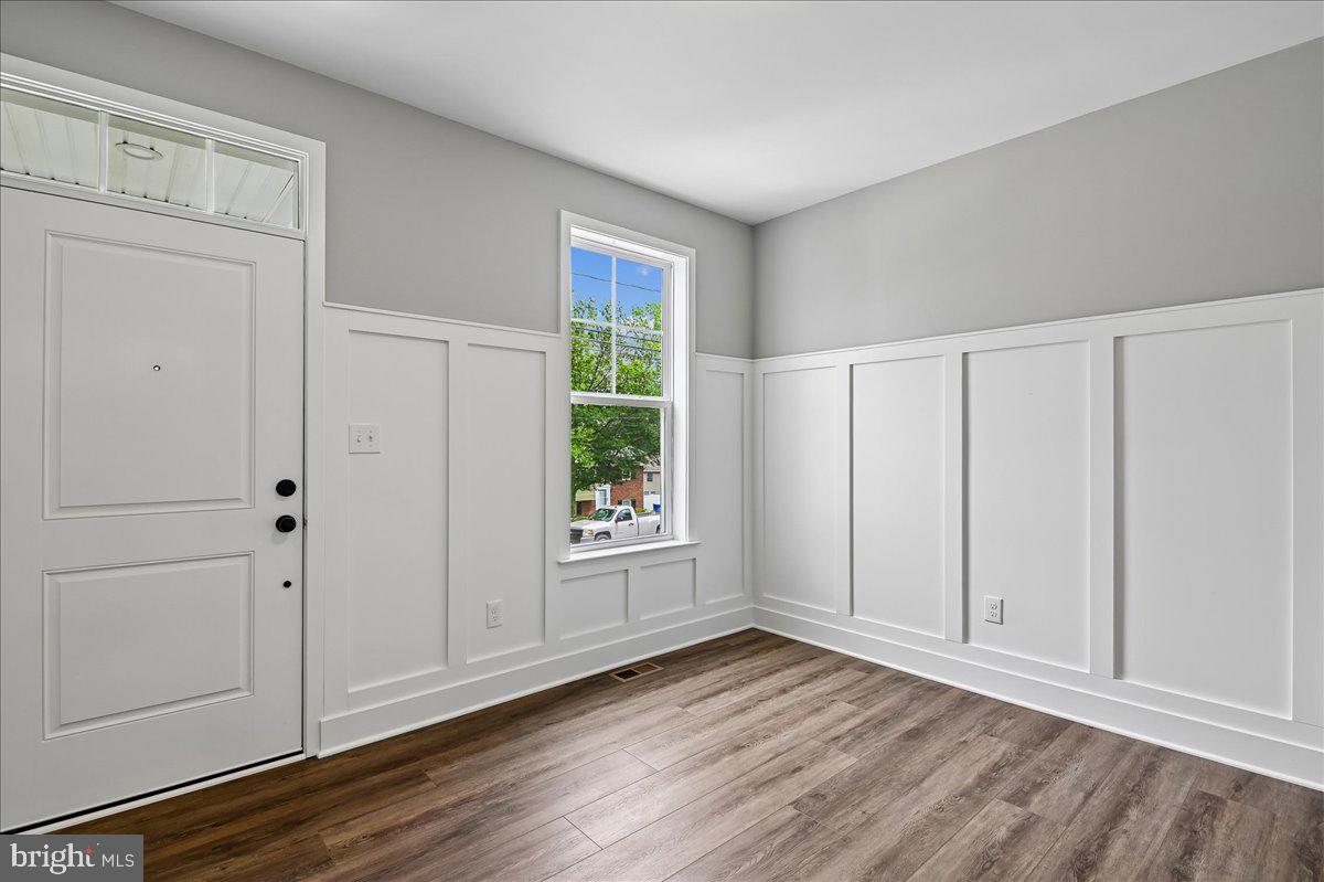 NORTH LAUREL PARK - Residential
