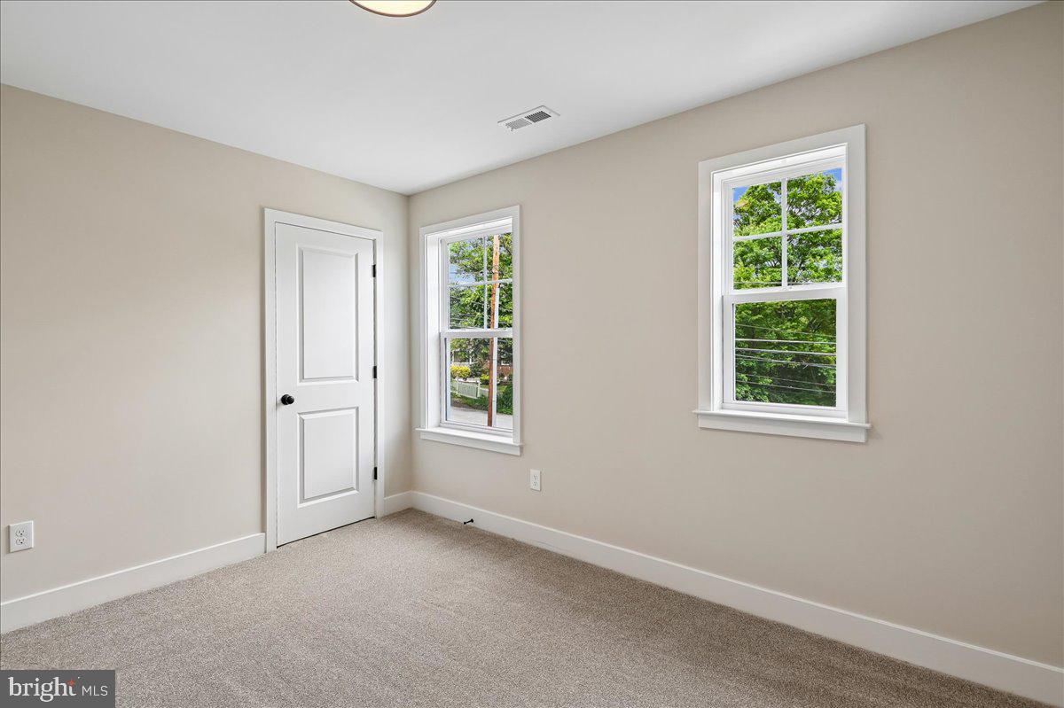 NORTH LAUREL PARK - Residential
