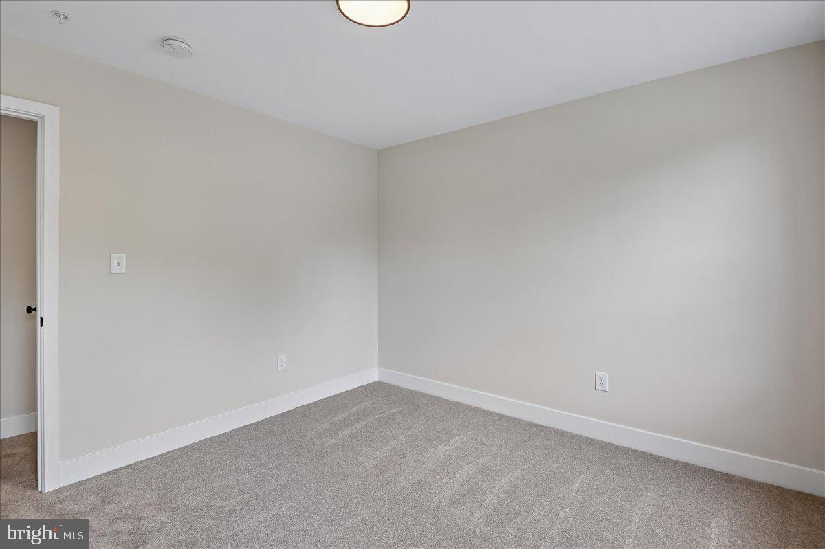 NORTH LAUREL PARK - Residential
