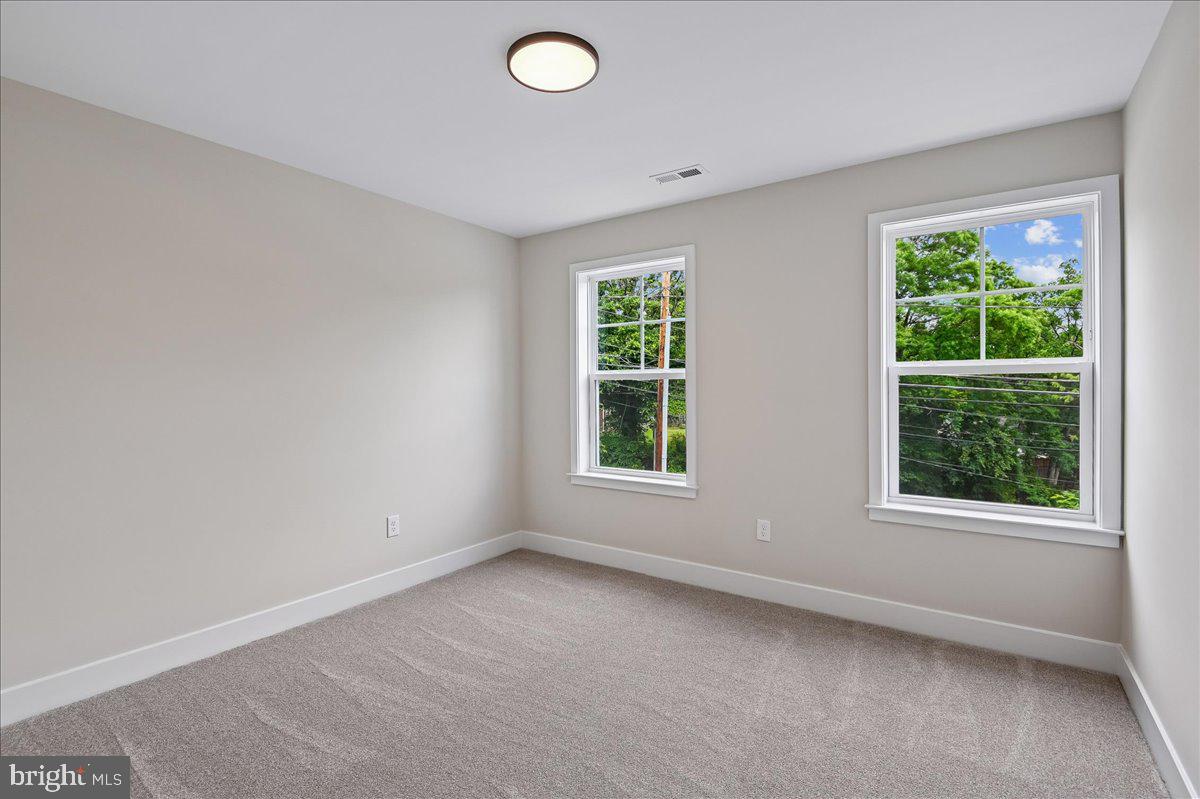 NORTH LAUREL PARK - Residential