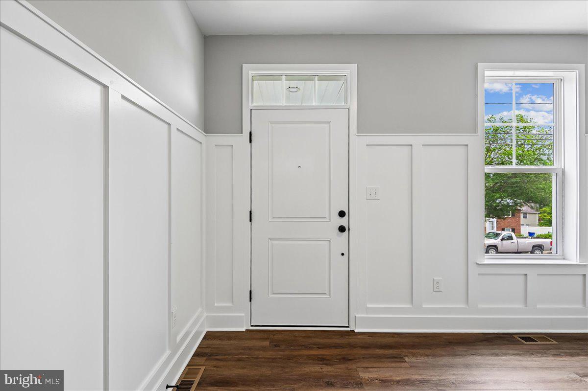 NORTH LAUREL PARK - Residential