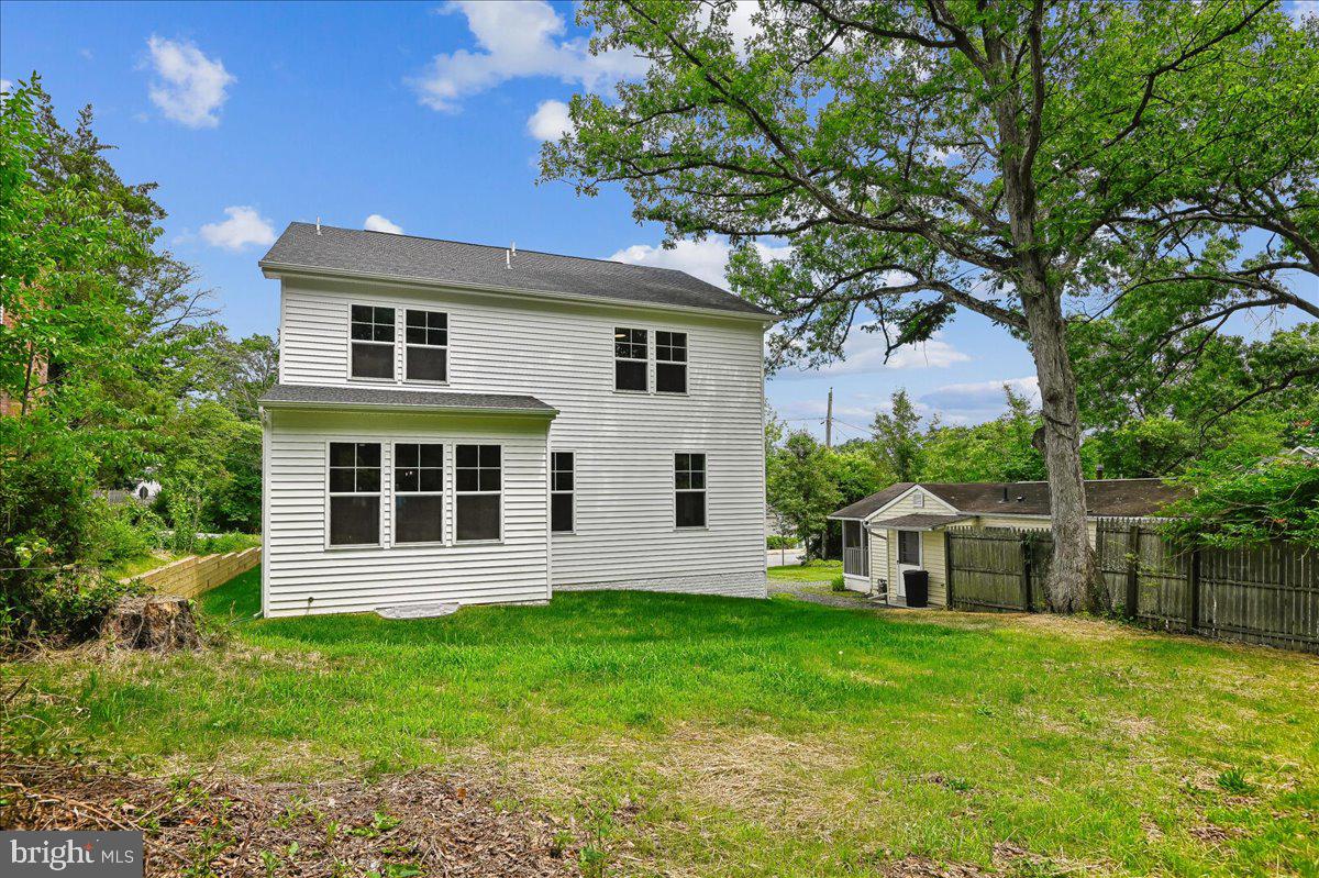 NORTH LAUREL PARK - Residential