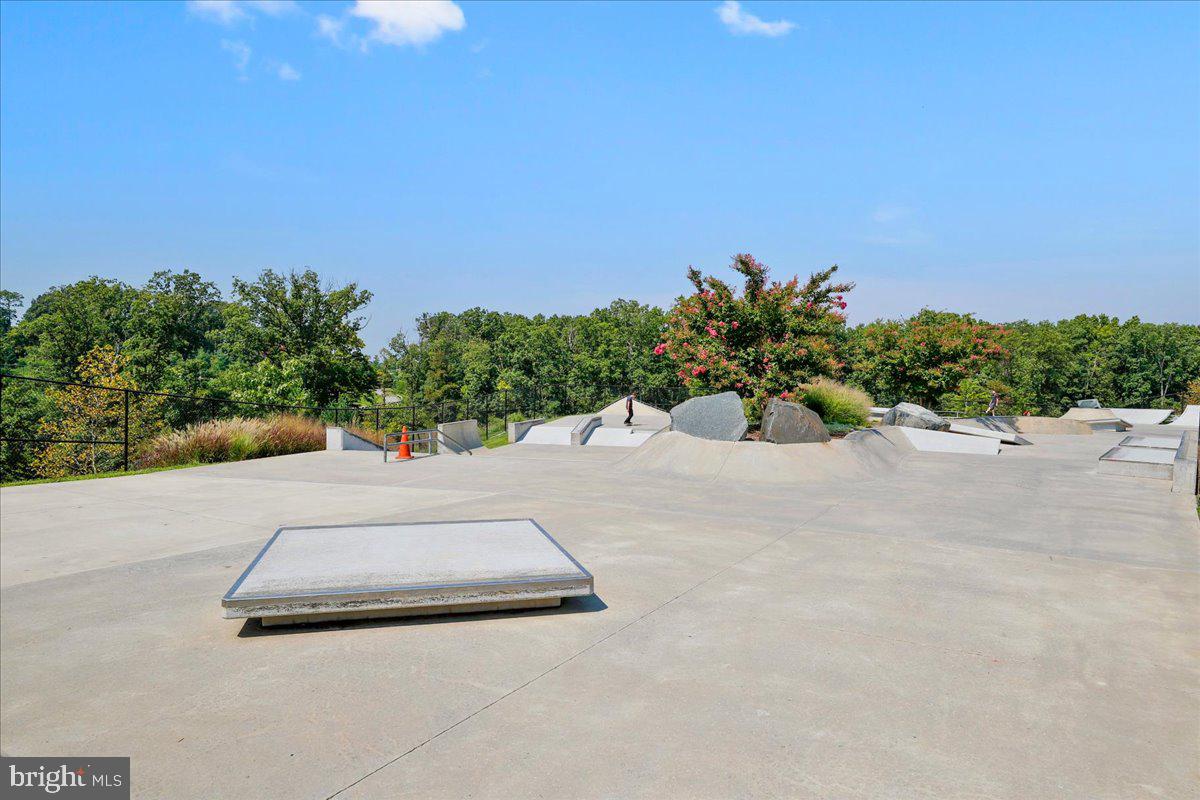NORTH LAUREL PARK - Residential