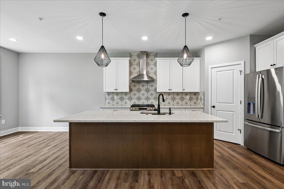 NORTH LAUREL PARK - Residential