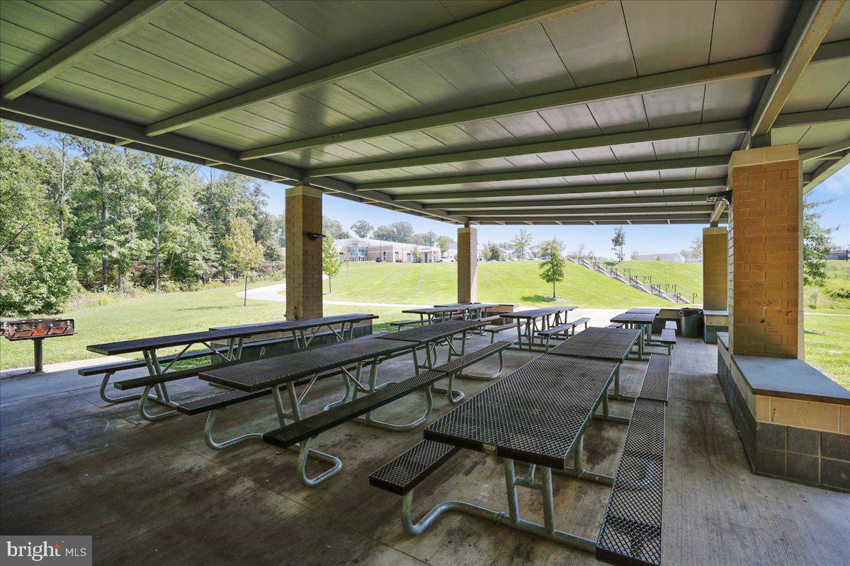 NORTH LAUREL PARK - Residential