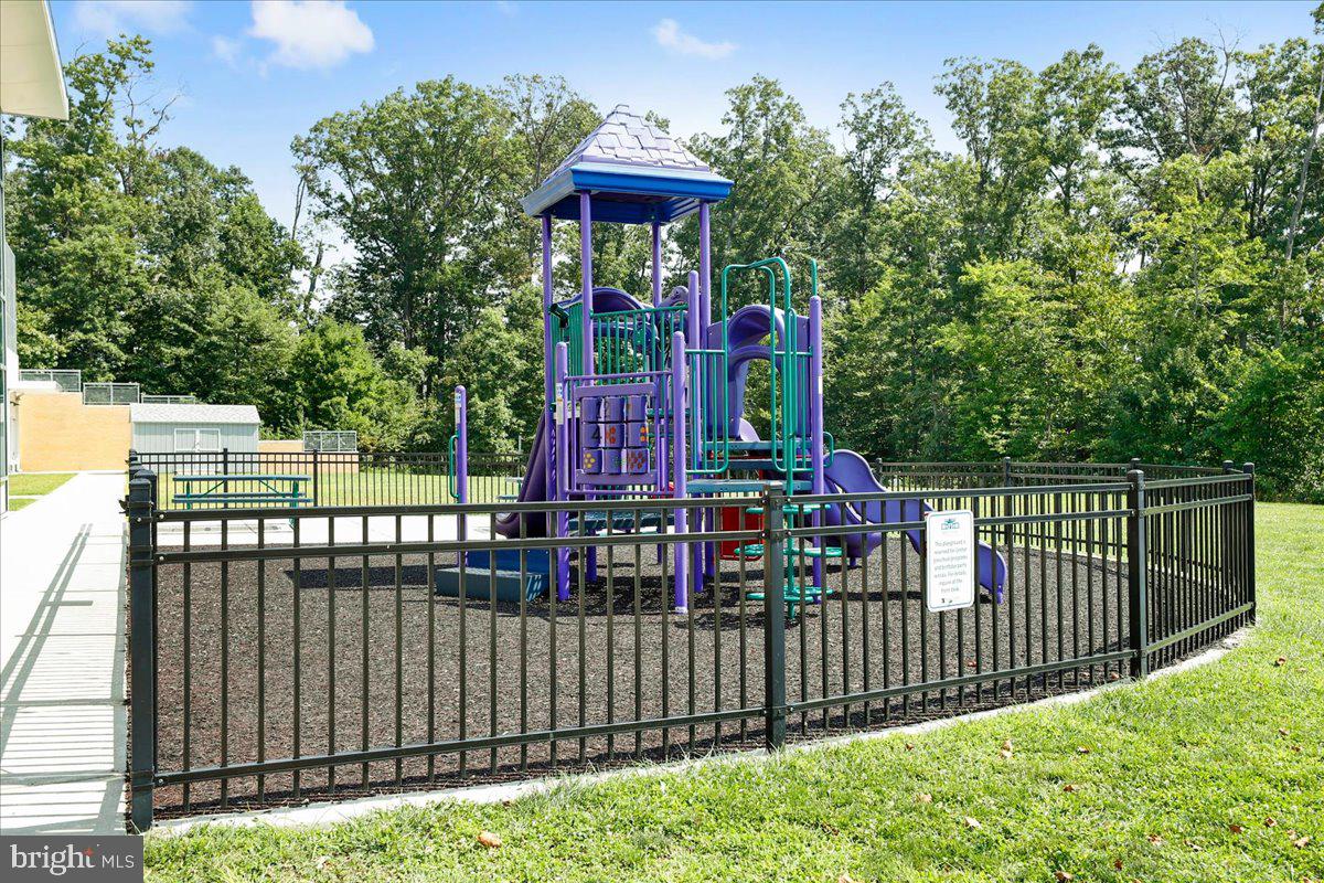 NORTH LAUREL PARK - Residential