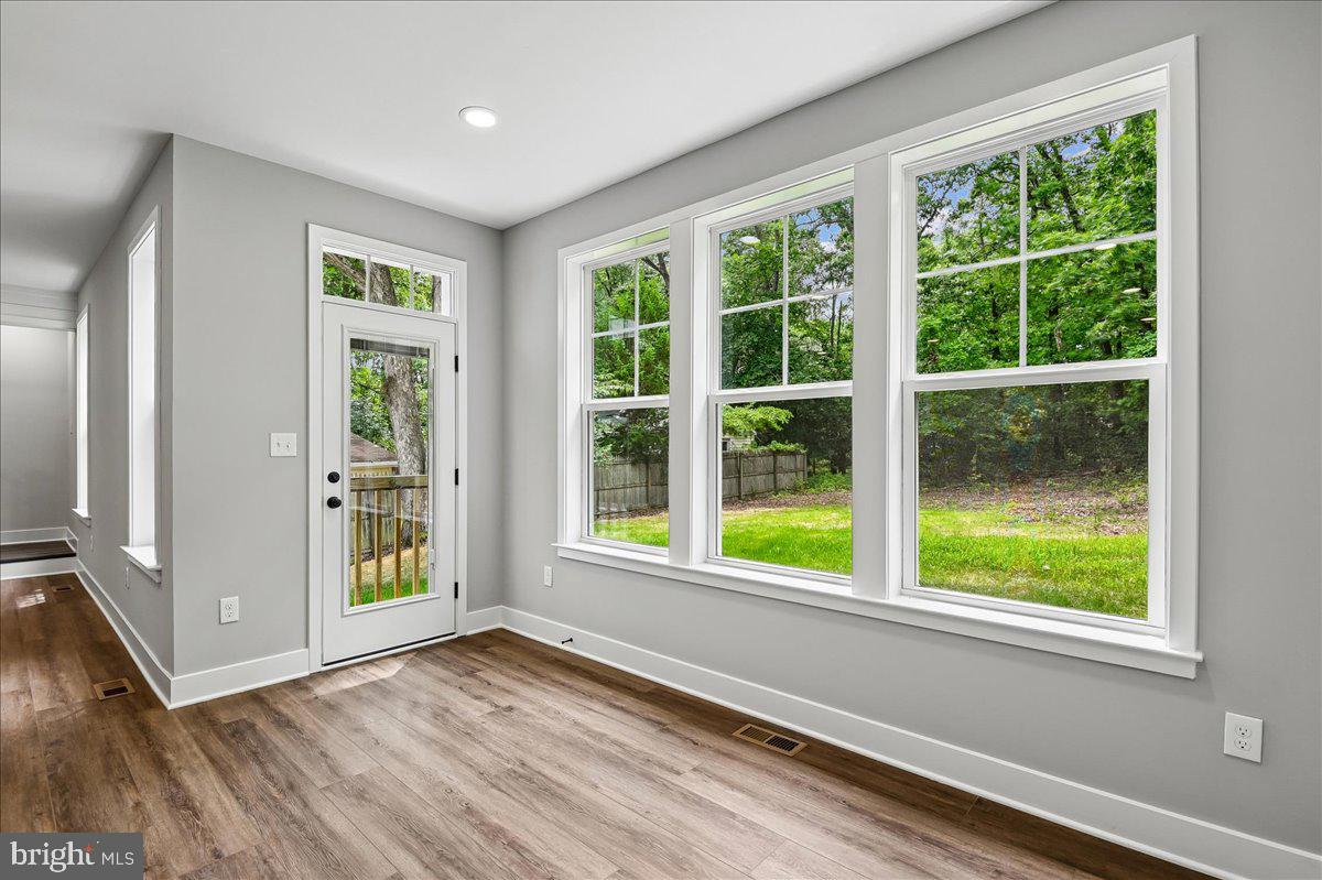 NORTH LAUREL PARK - Residential