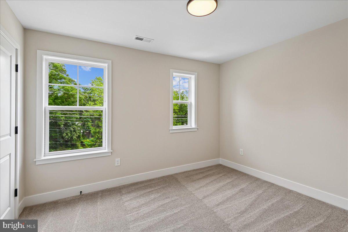 NORTH LAUREL PARK - Residential