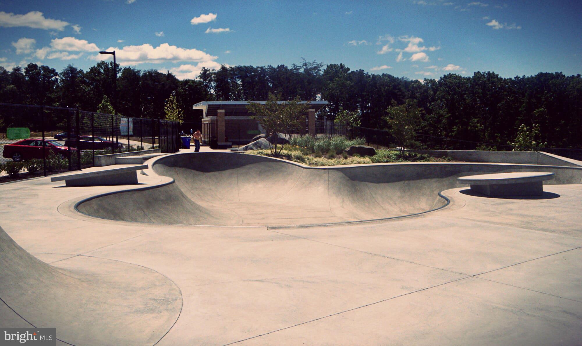 NORTH LAUREL PARK - Residential