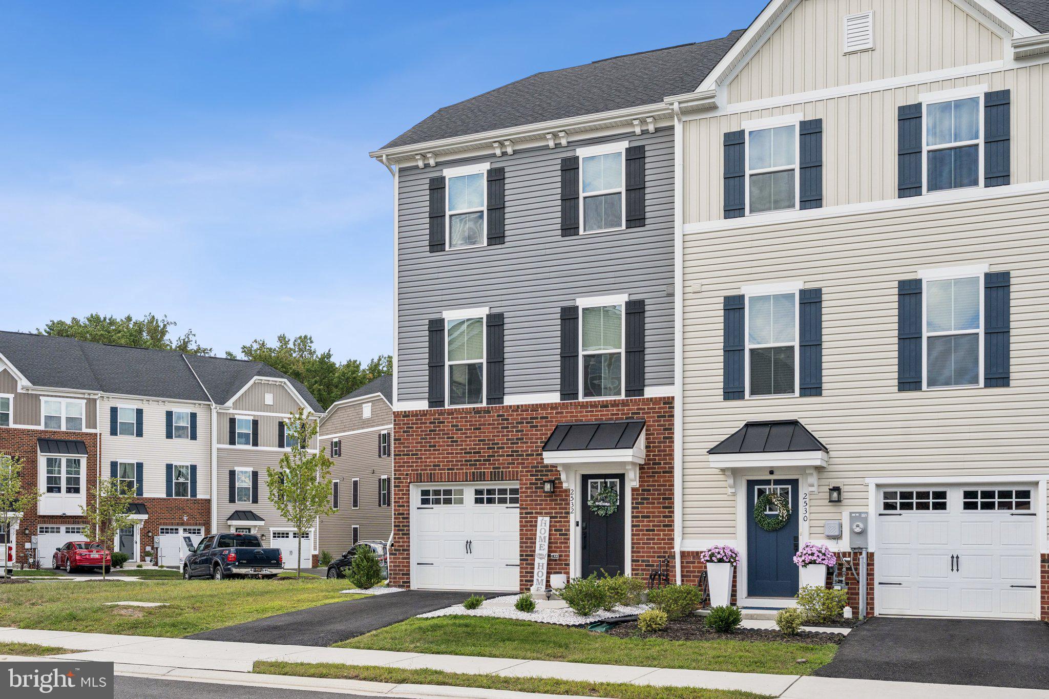 JAMES RUN TOWNHOMES - Residential