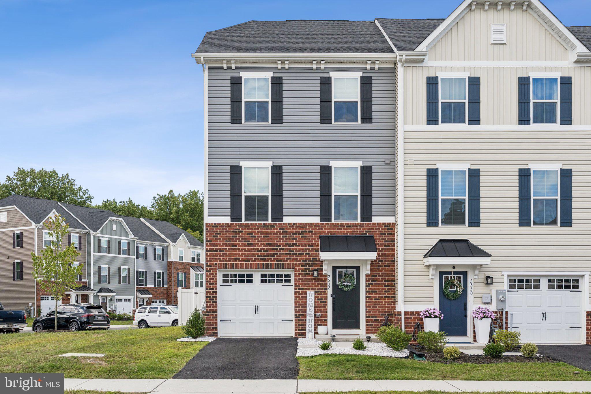JAMES RUN TOWNHOMES - Residential