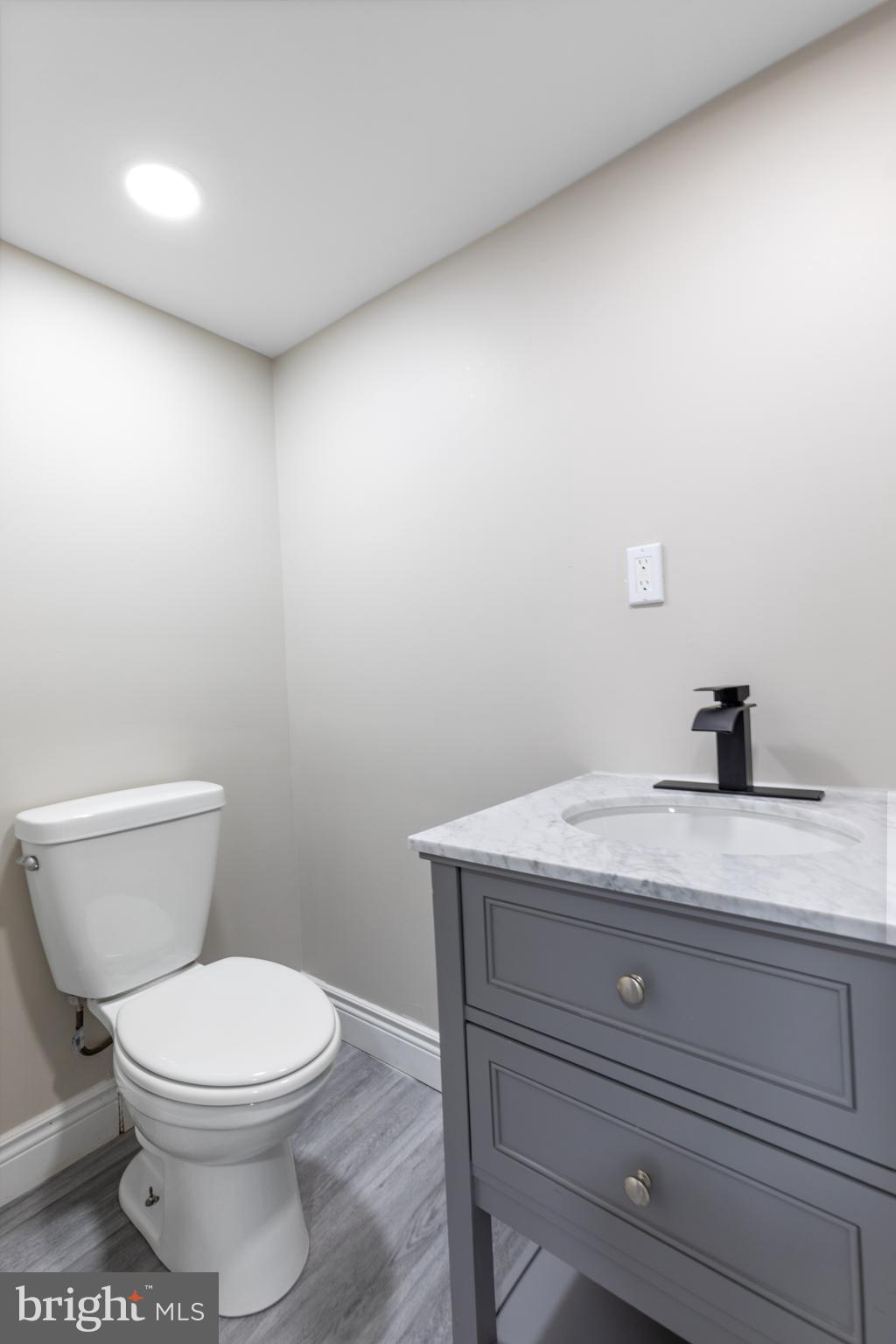 WEST OAK LANE - Residential
