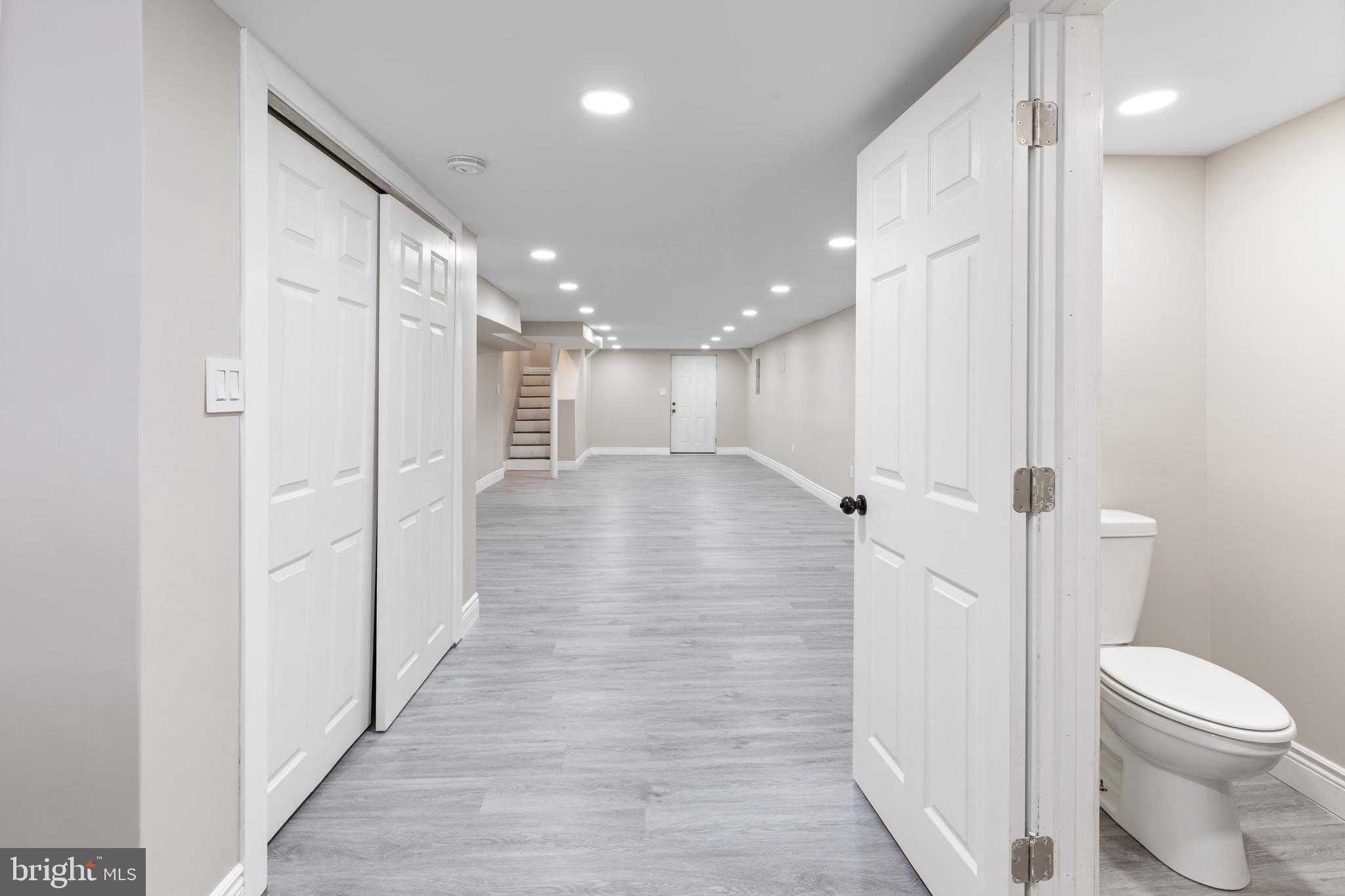 WEST OAK LANE - Residential