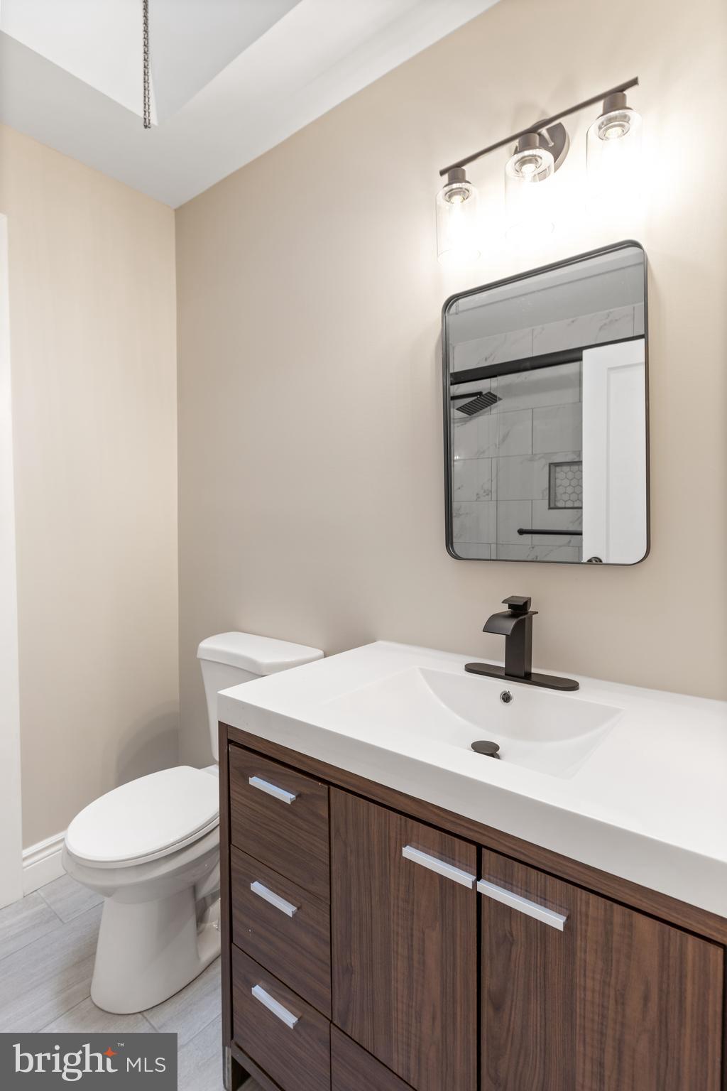 WEST OAK LANE - Residential