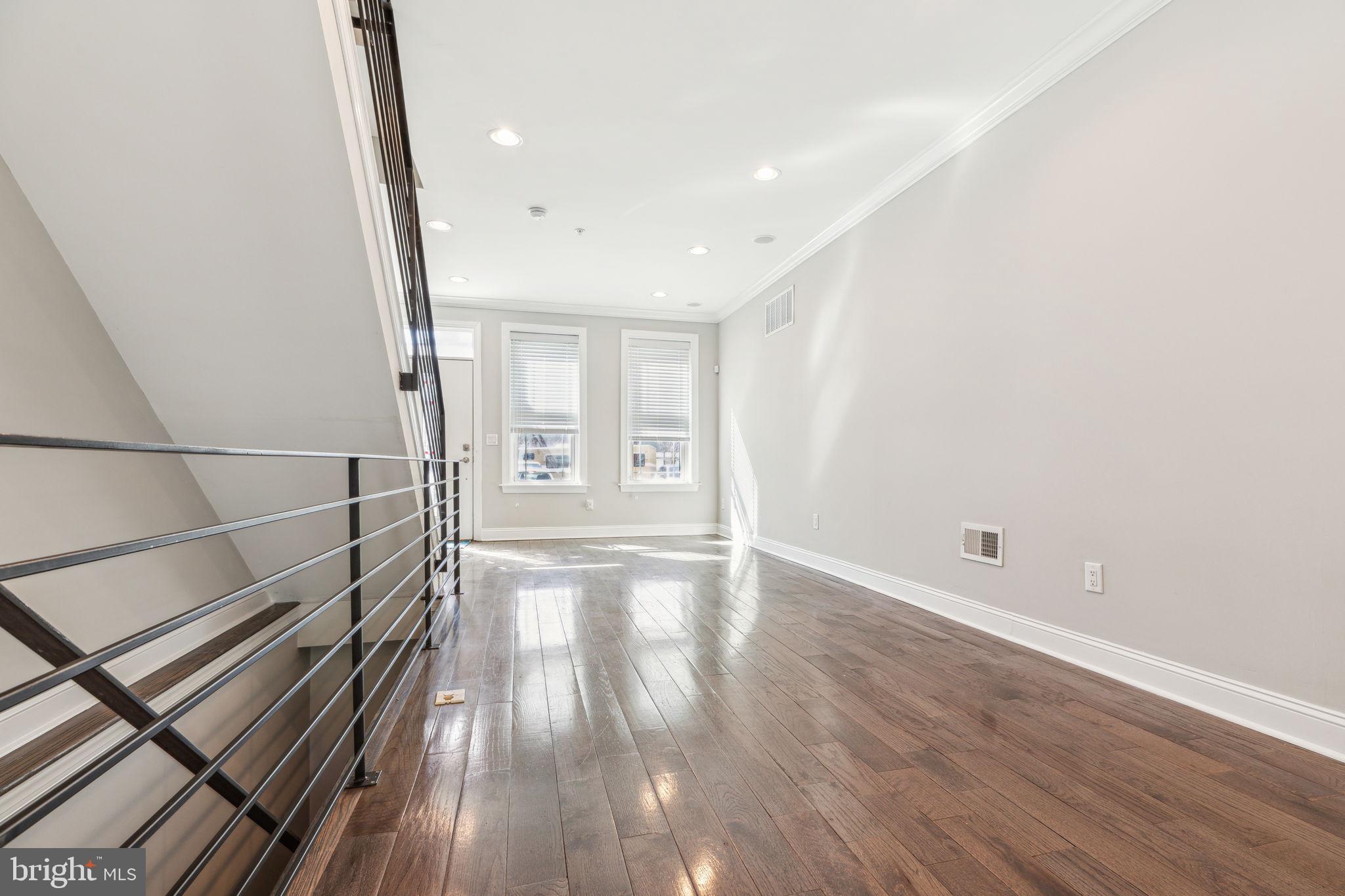OLDE KENSINGTON - Residential