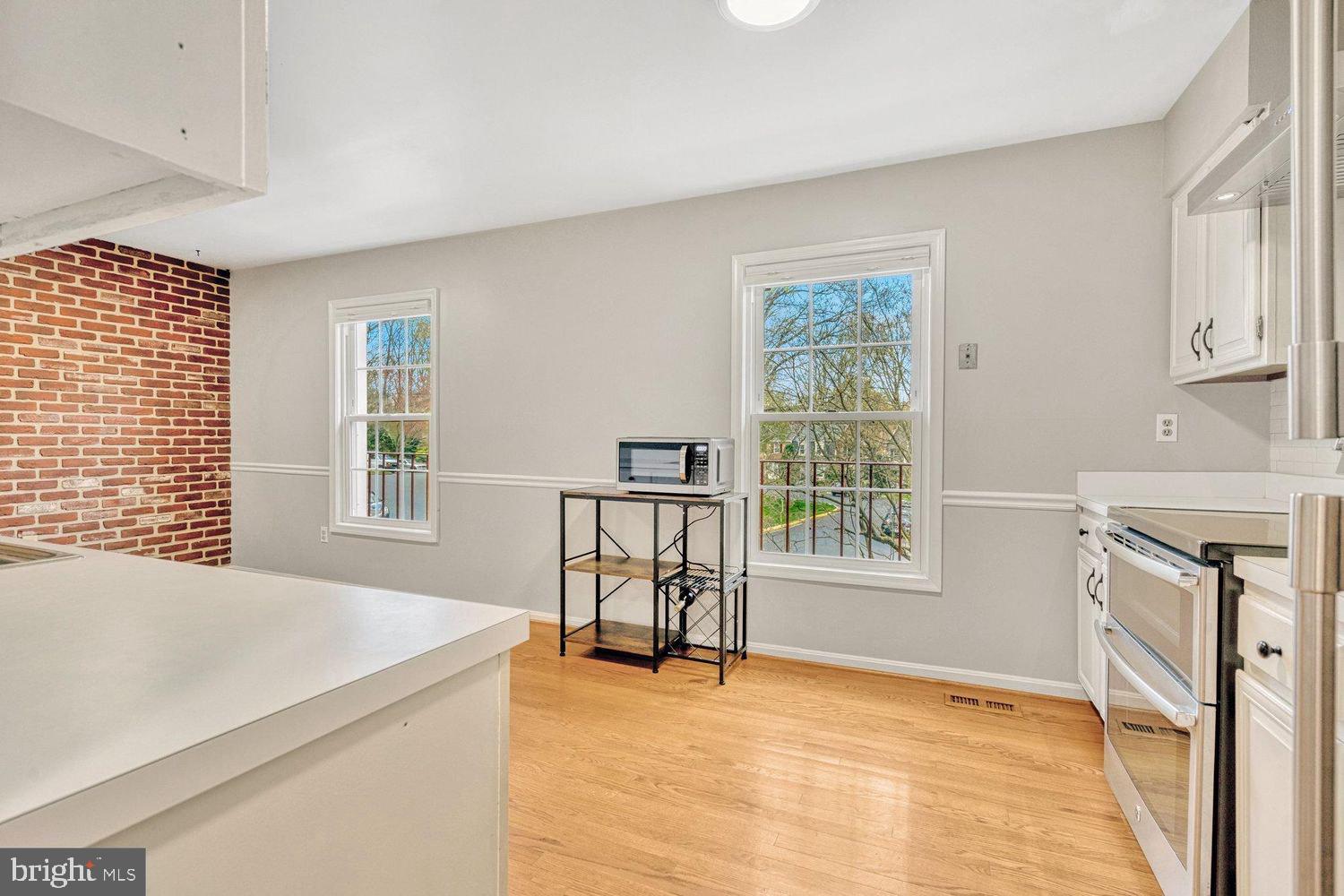 LONG BRANCH ESTATES - Residential Lease